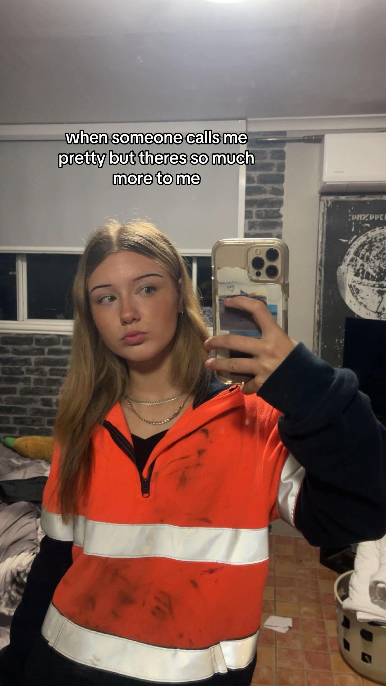 @skyepowell_