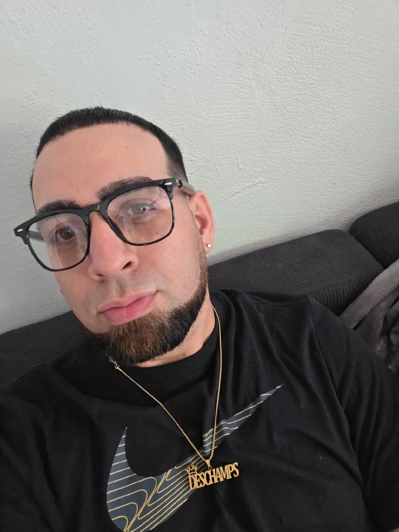 @A.DEZCHAMPZ