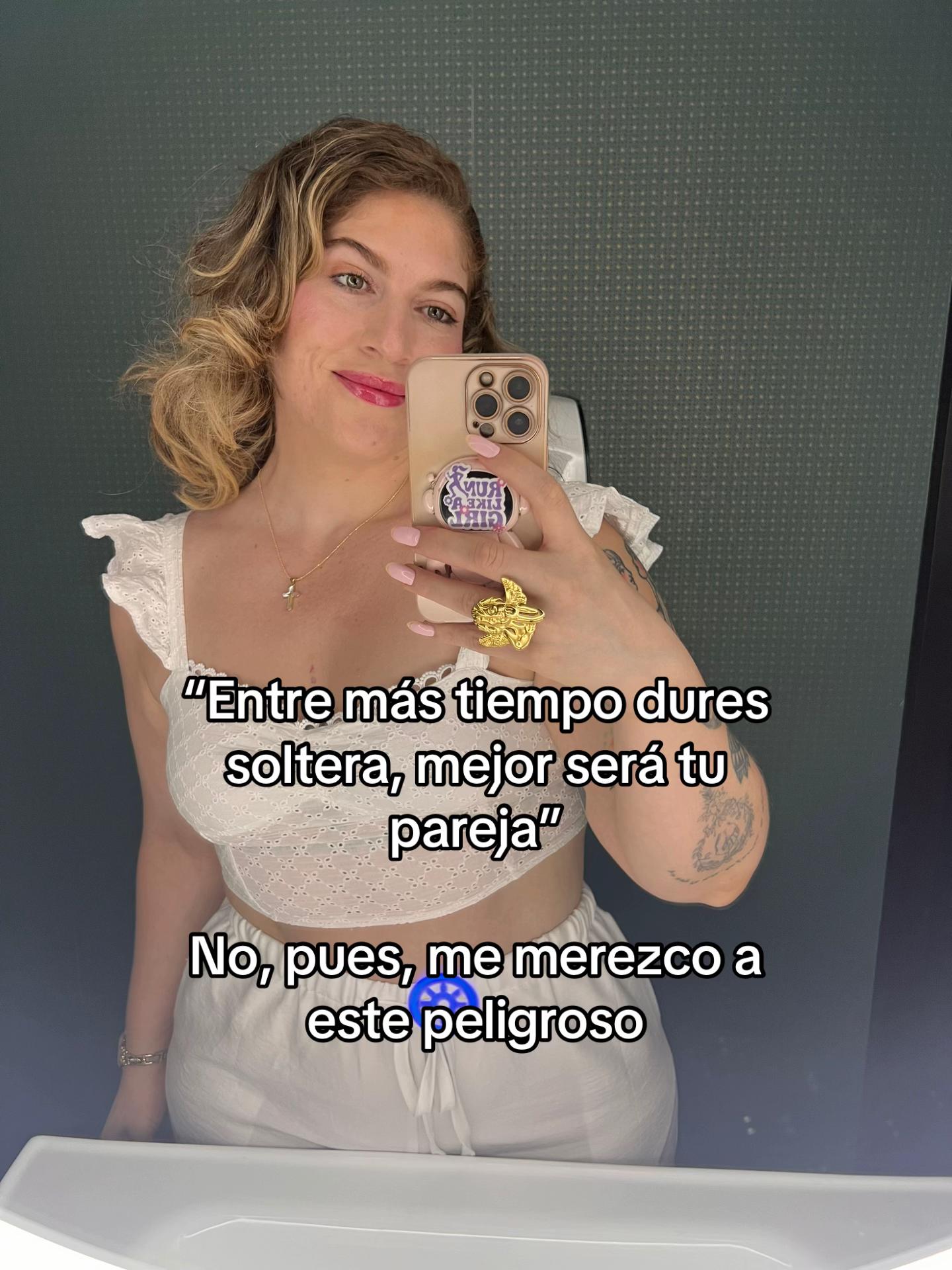 @Ana María