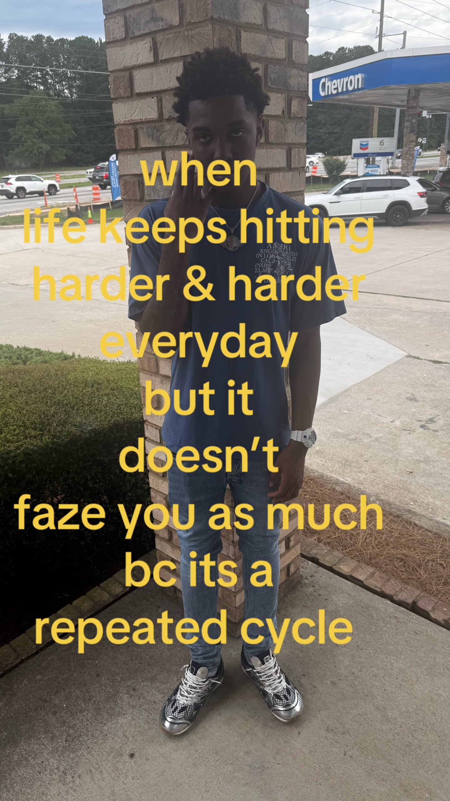 @🏃🏾💵