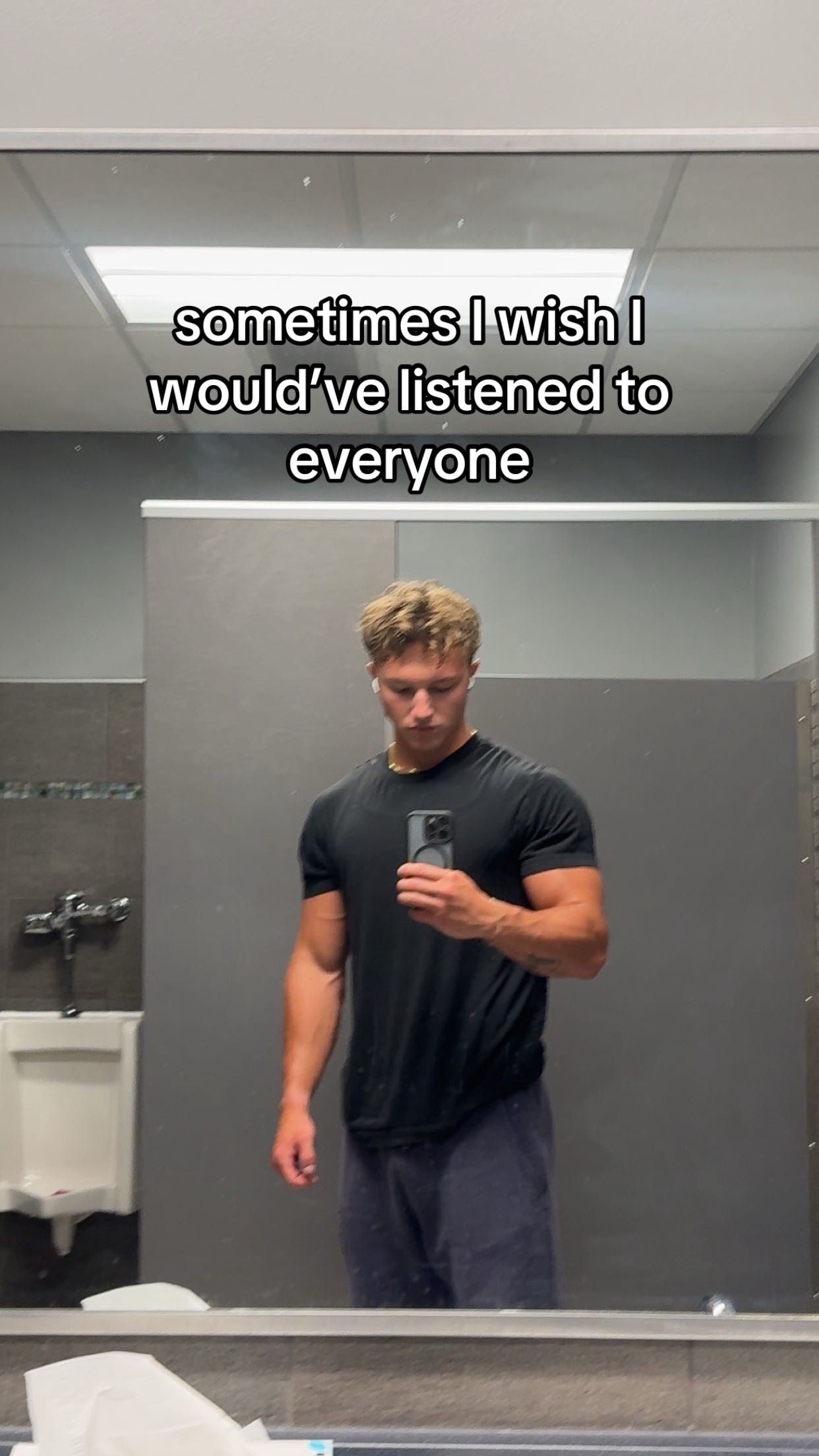 @etony🐺