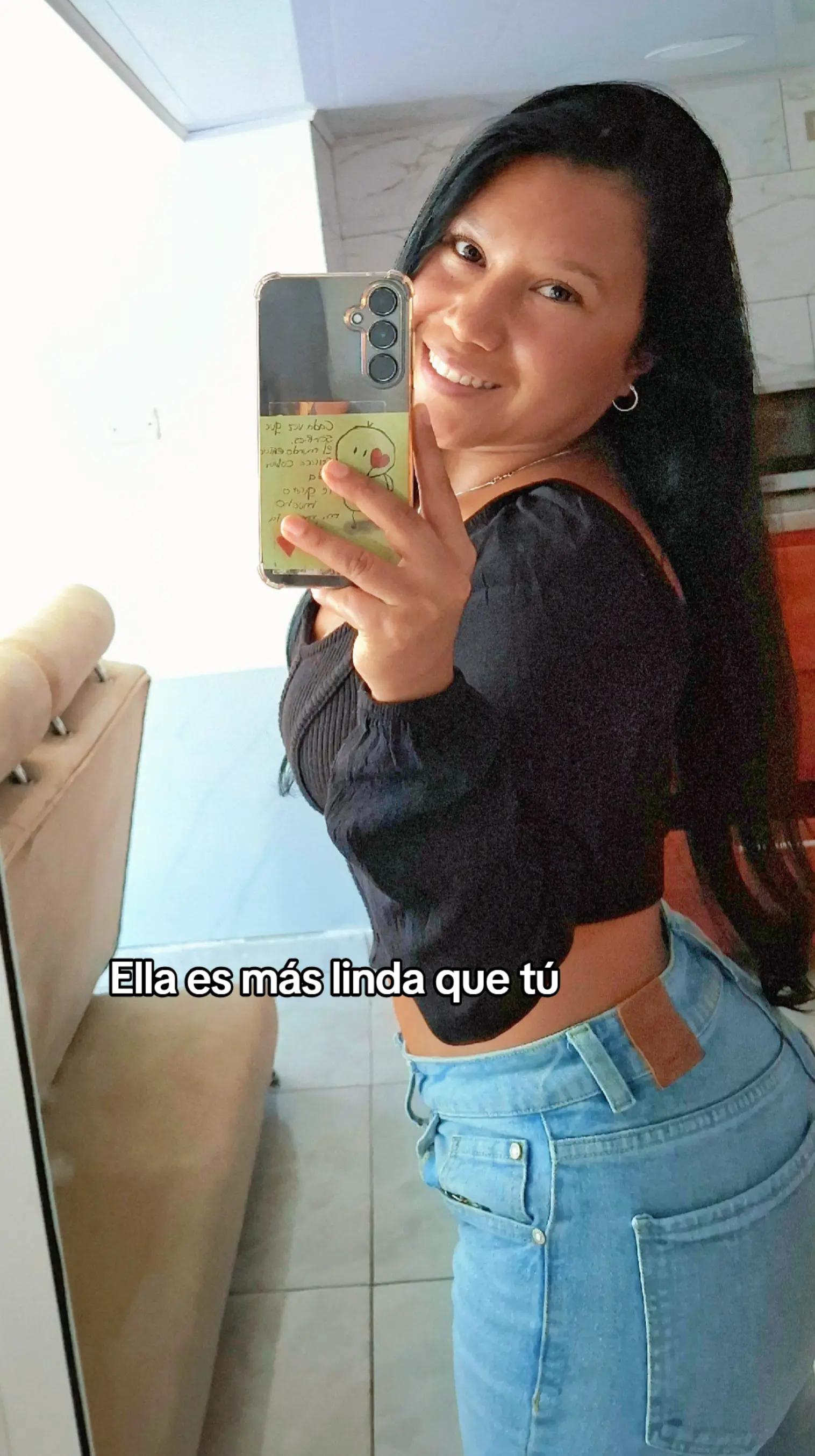 @Y I S E T 💙 👑