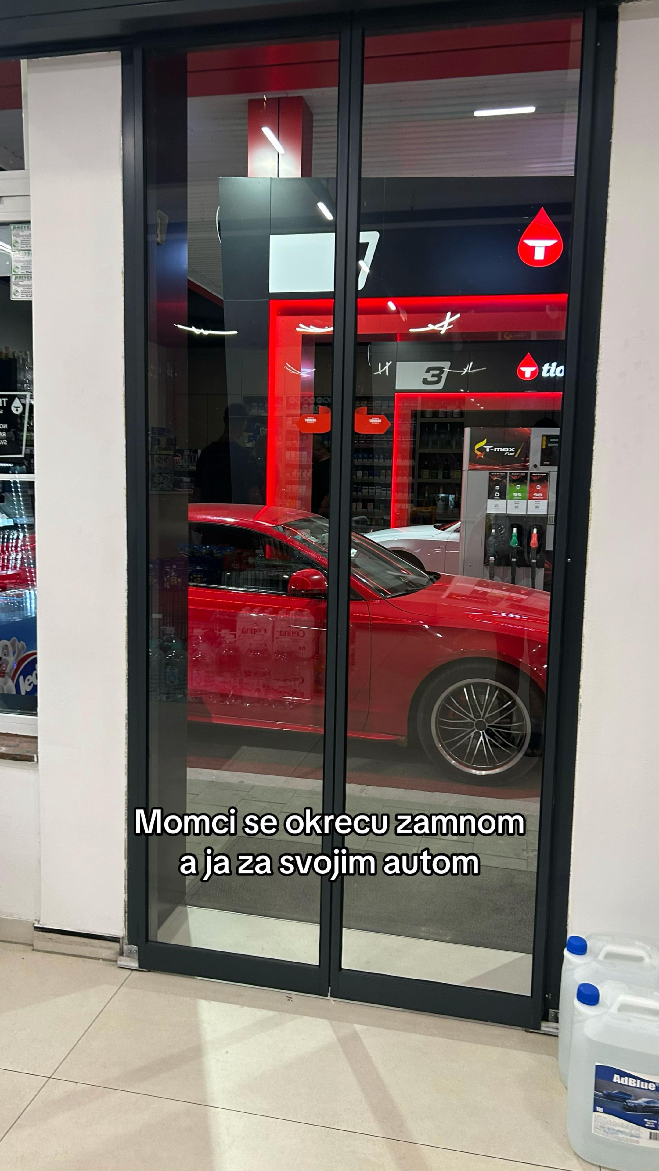 @𝒜𝓃𝓉𝑒𝒶
