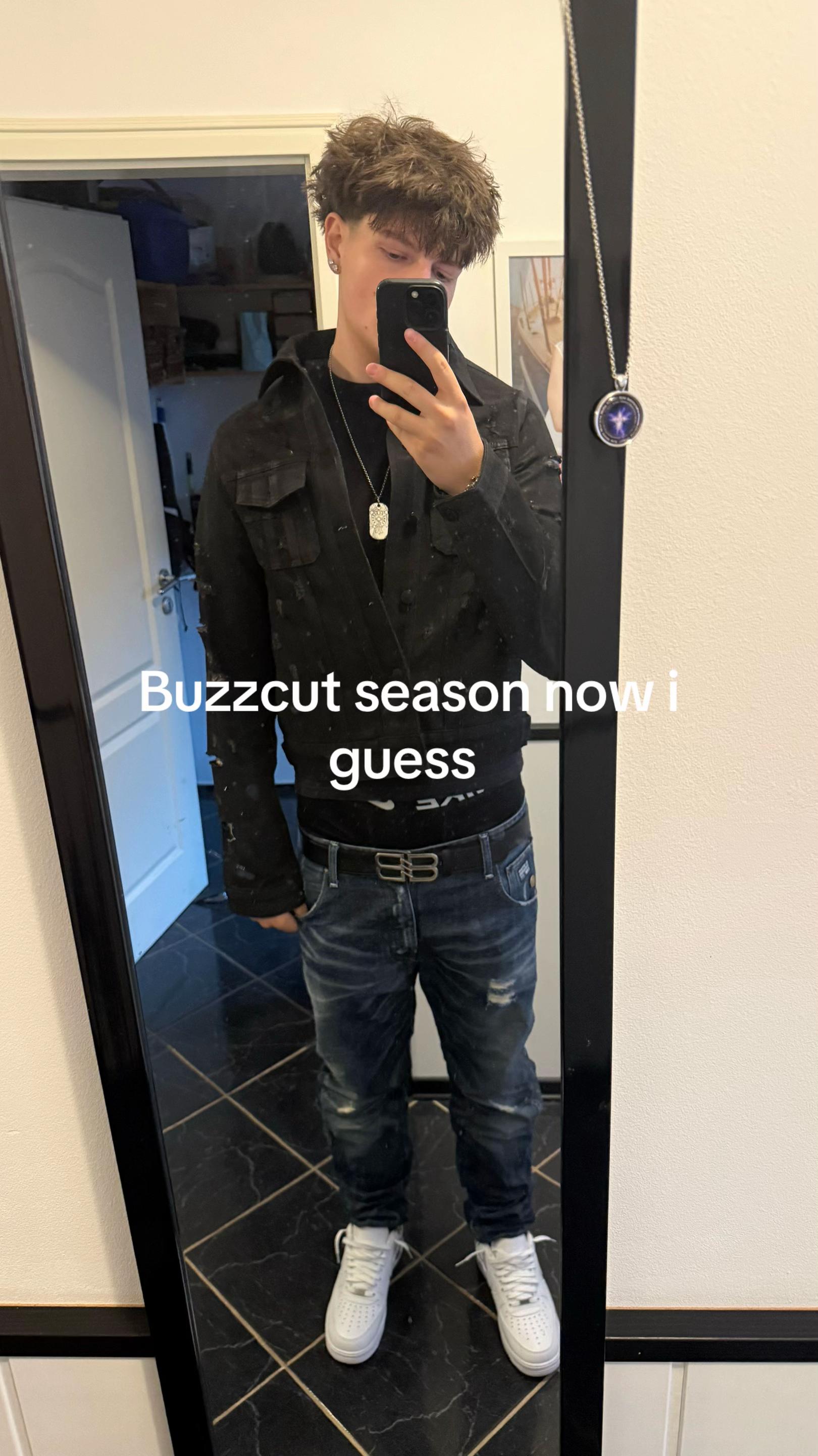 @🤢