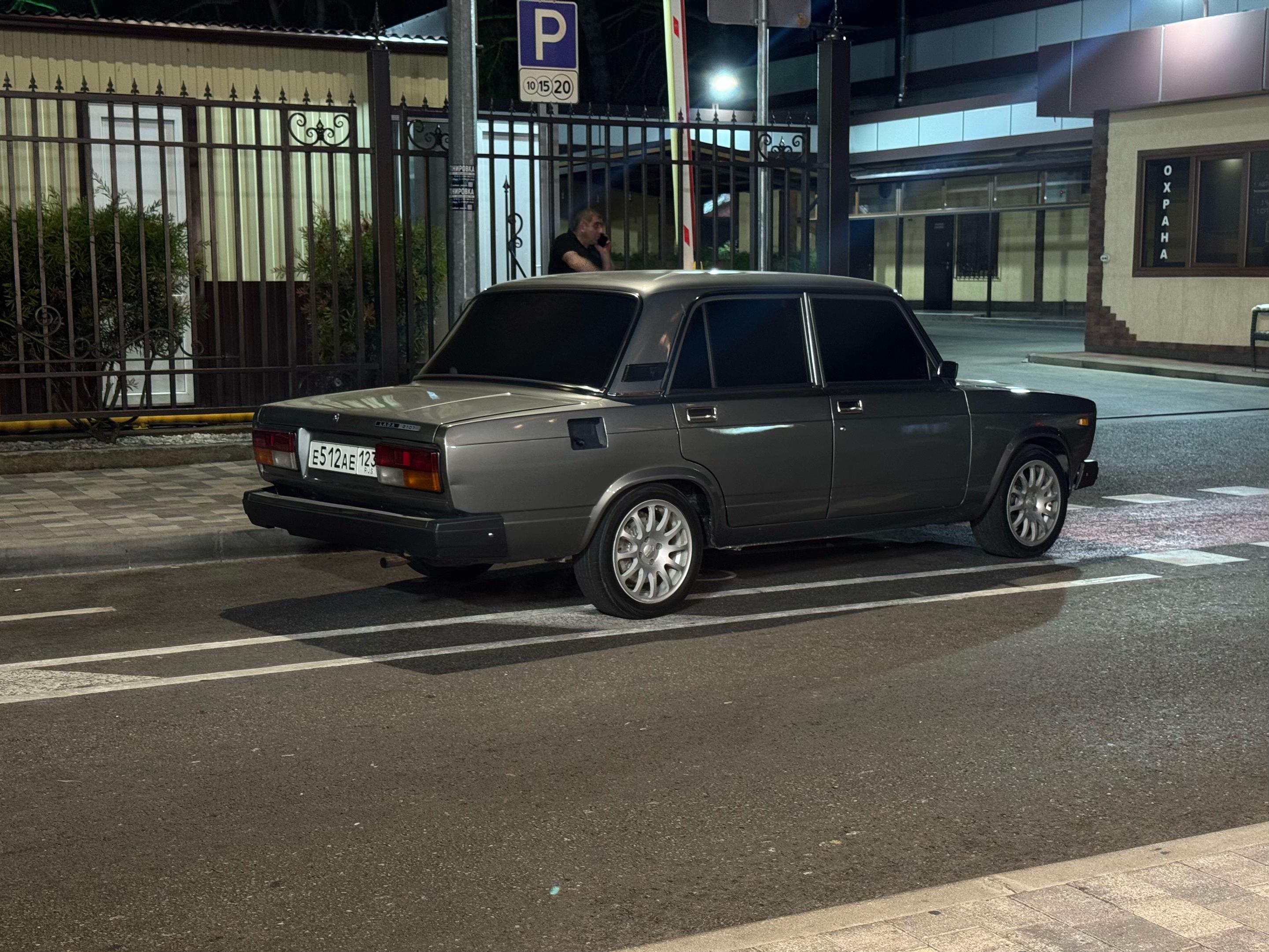 @🚗