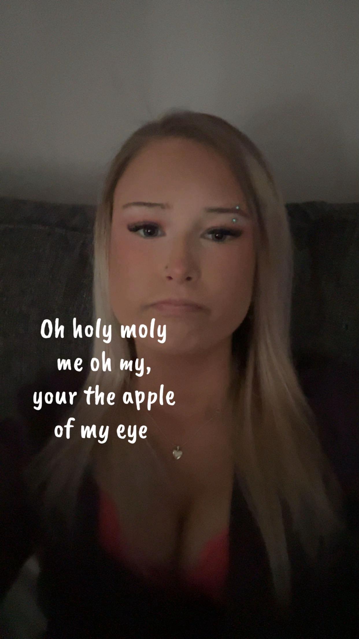 @Ella🫰🏻
