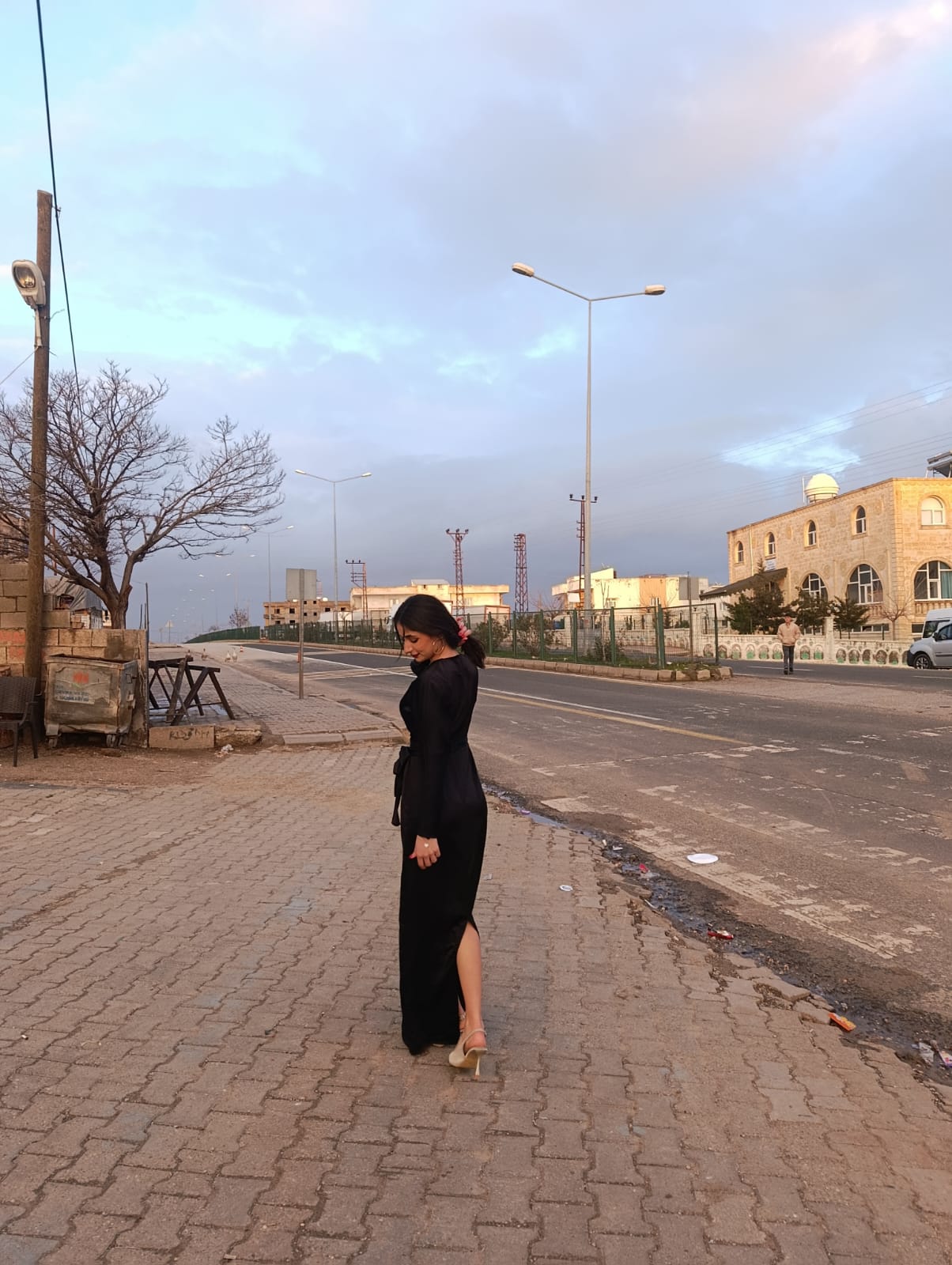 @Feryalergin