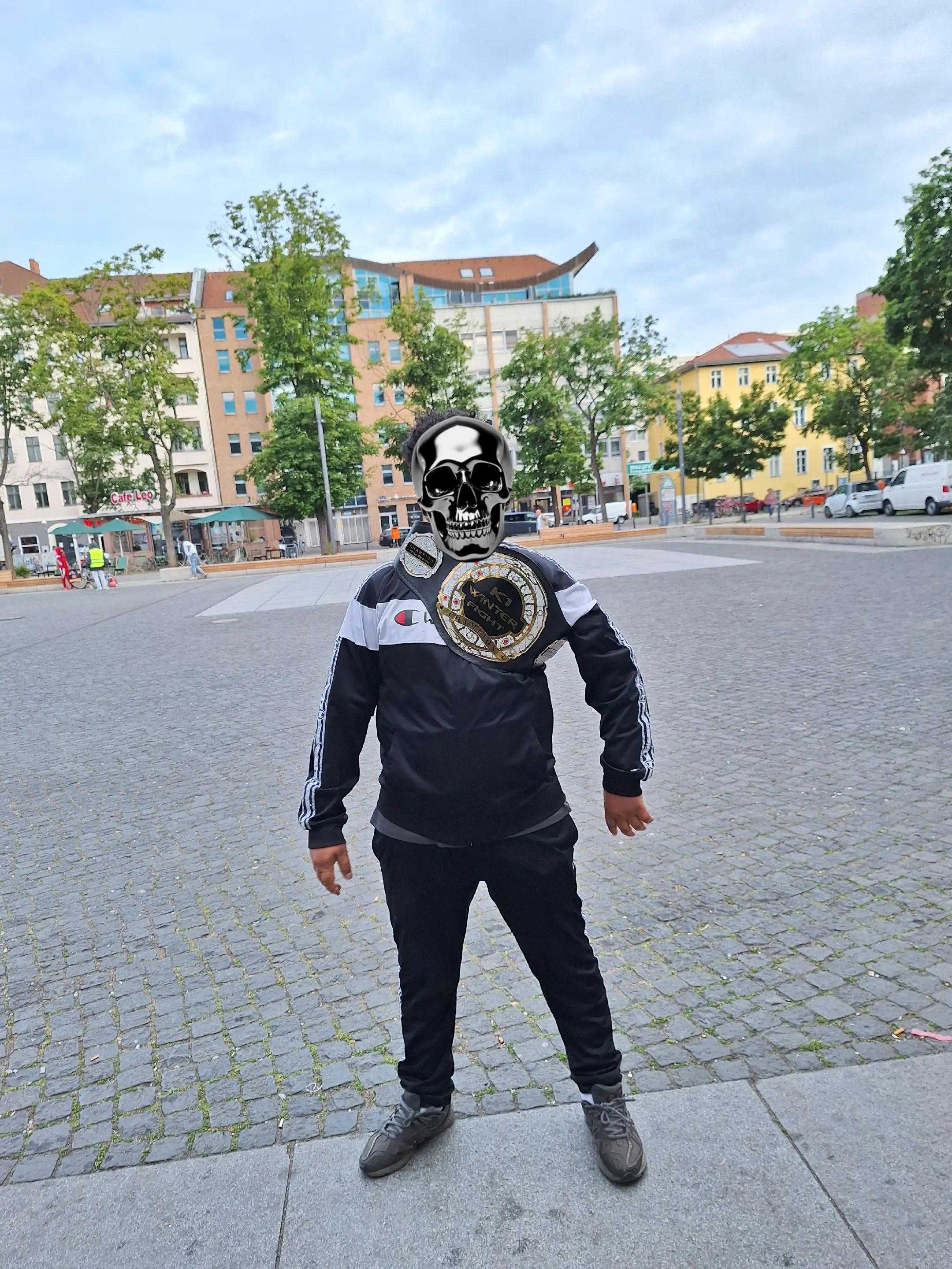 @👀𝒁𝑶𝑼𝑯𝑨𝑰𝑬𝑹