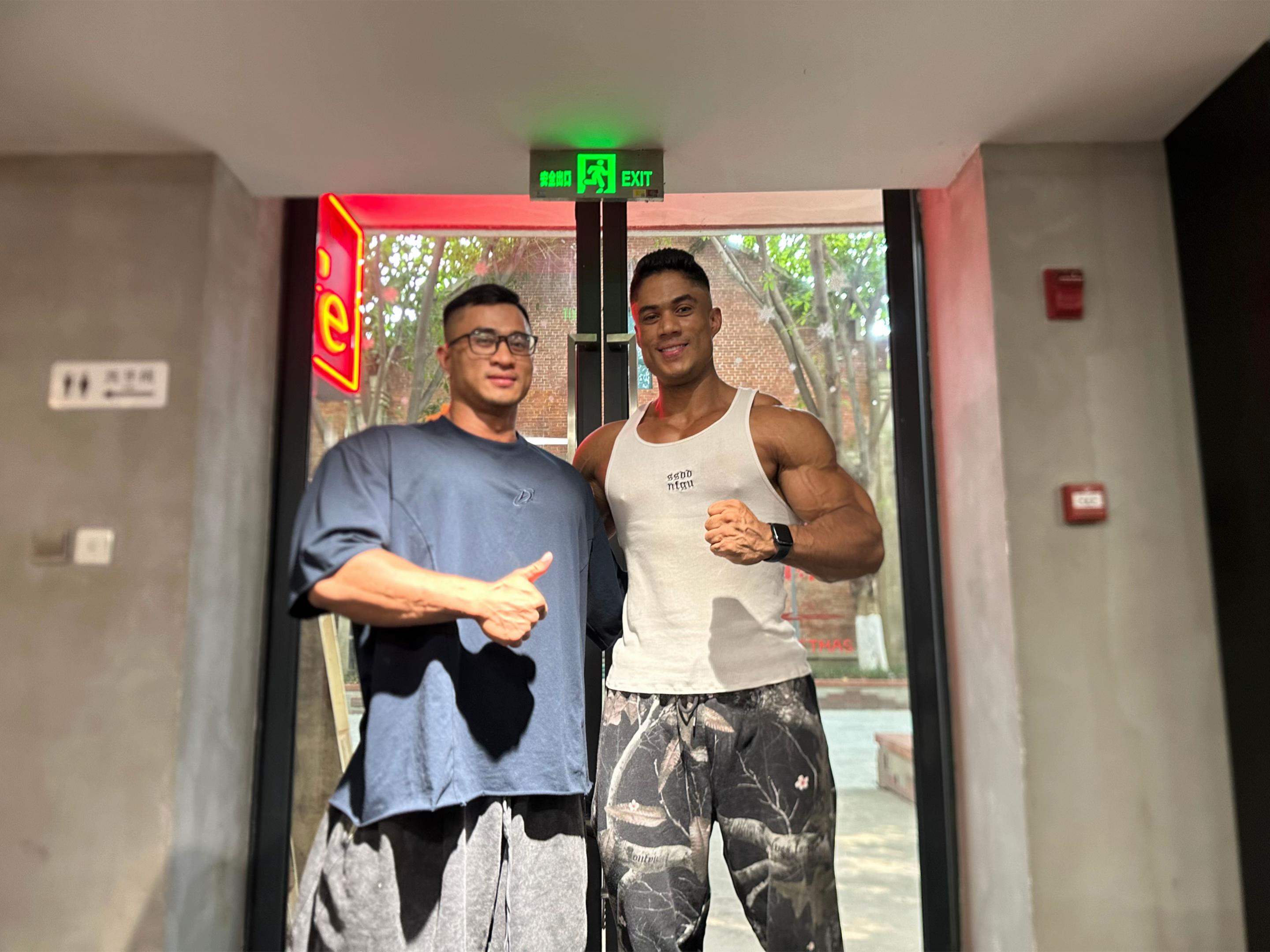 @IFBB PRO BEN ANH