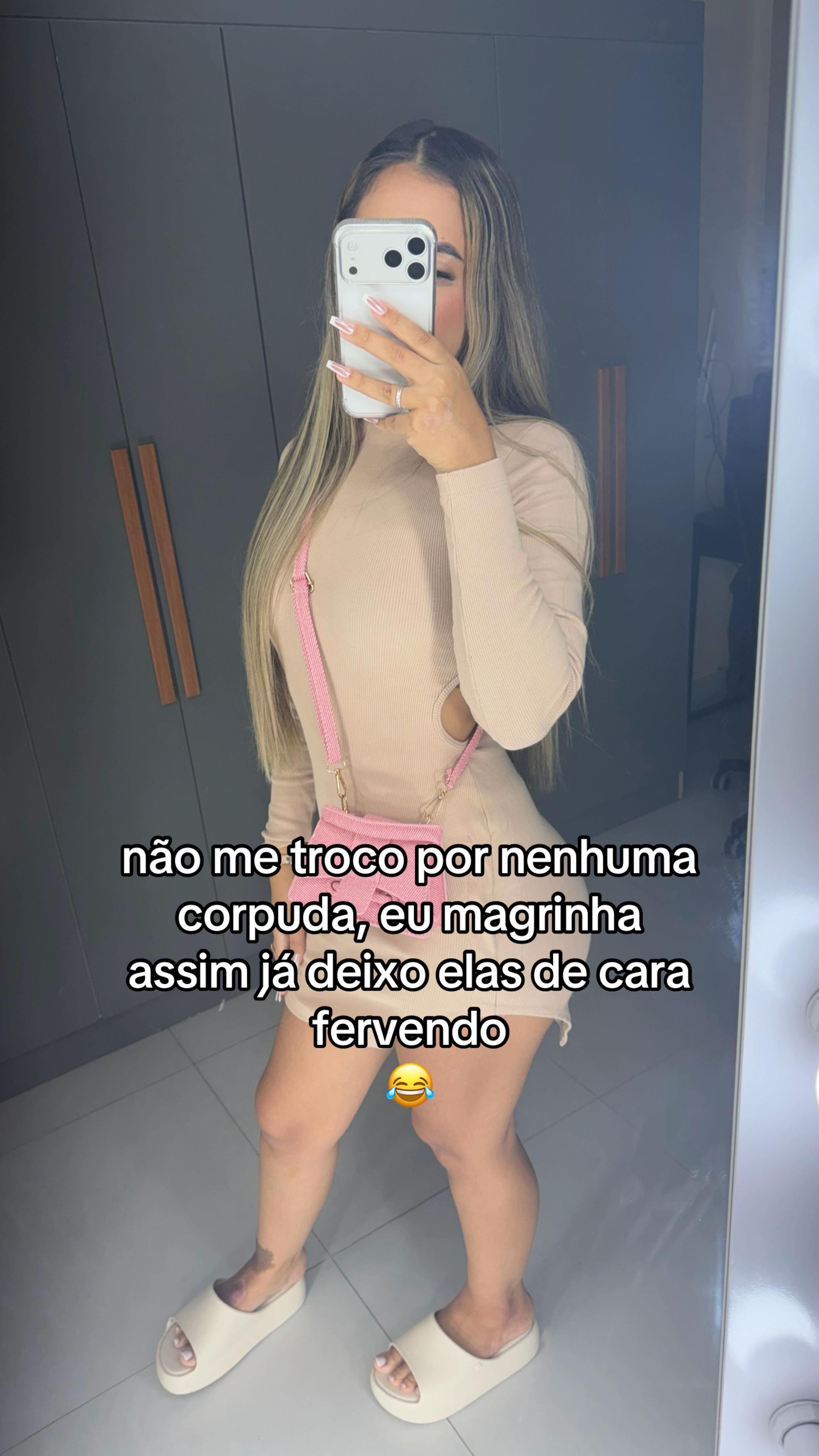 @camillecarvlho