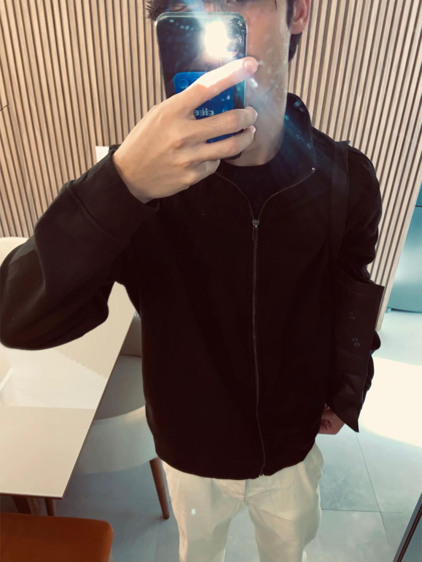 @????