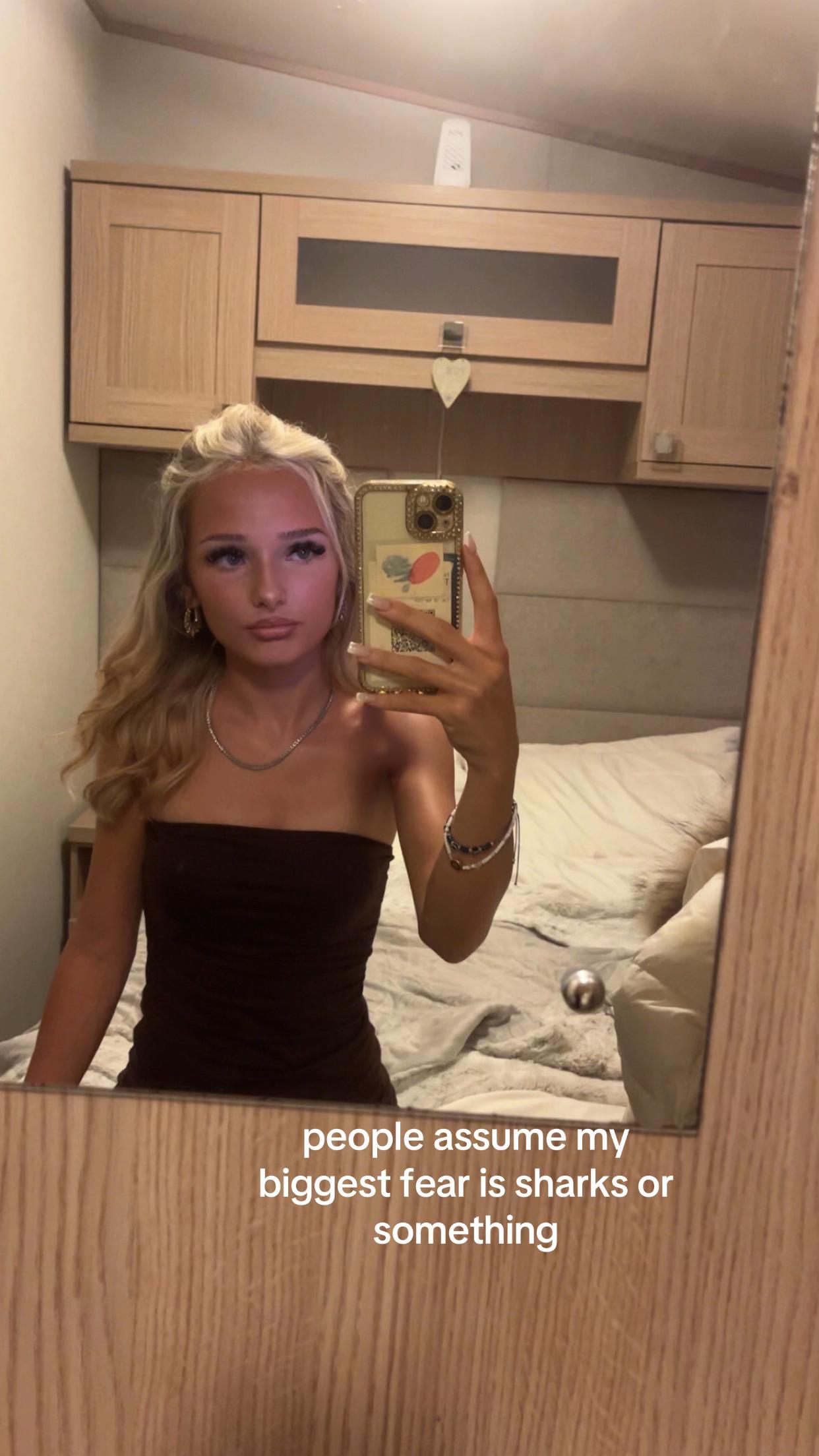 @abs xxx