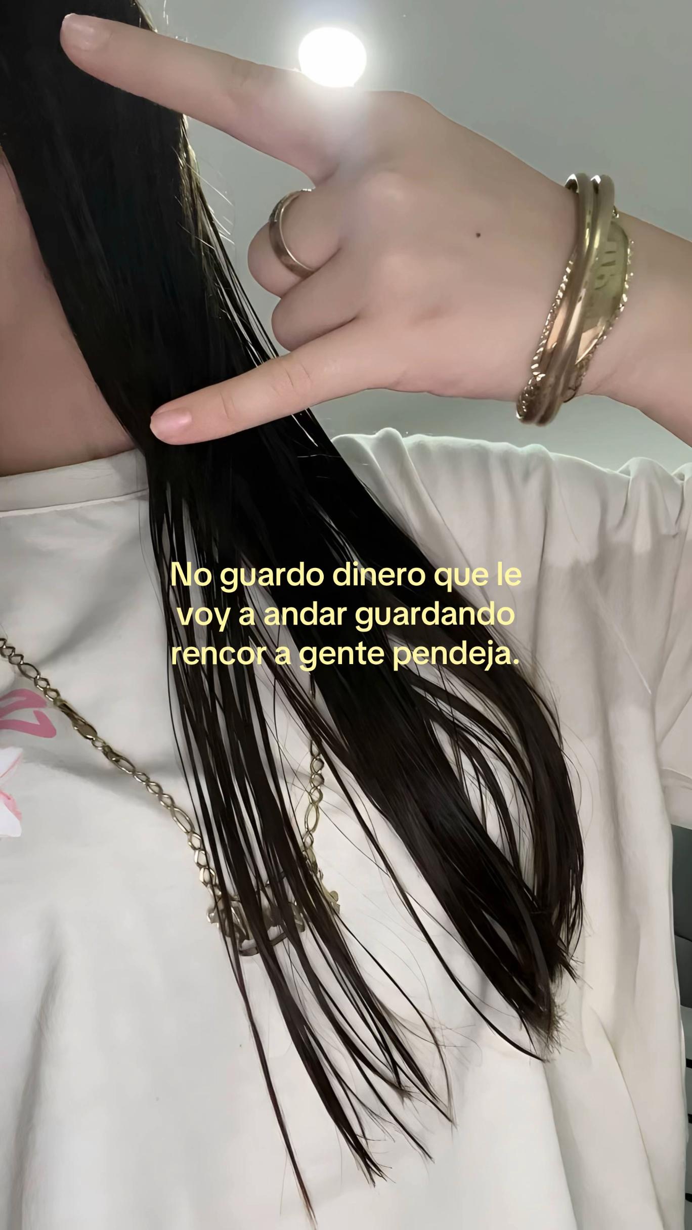 @•