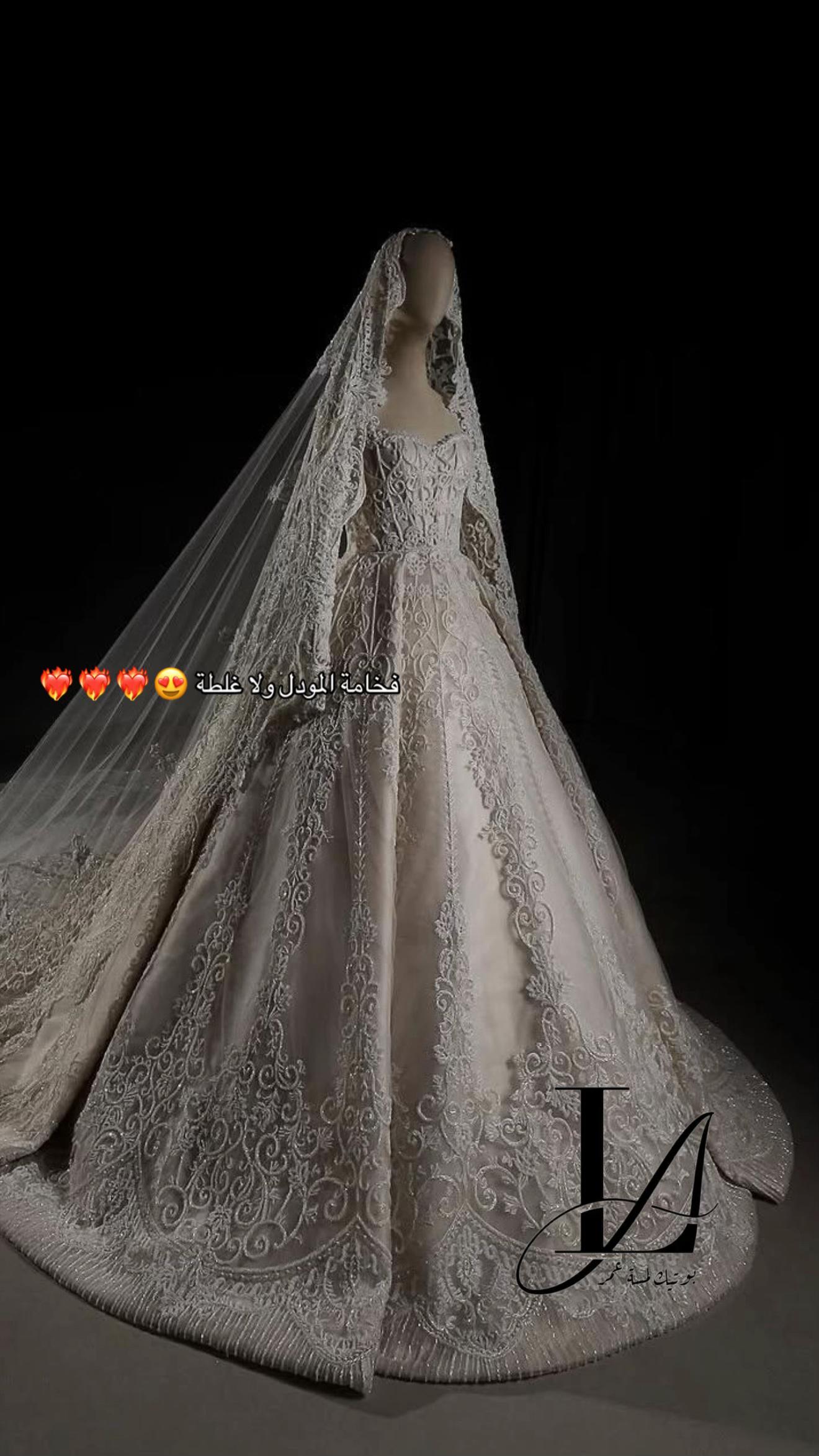 @بوتيك لمسة عُمر 💍🤍