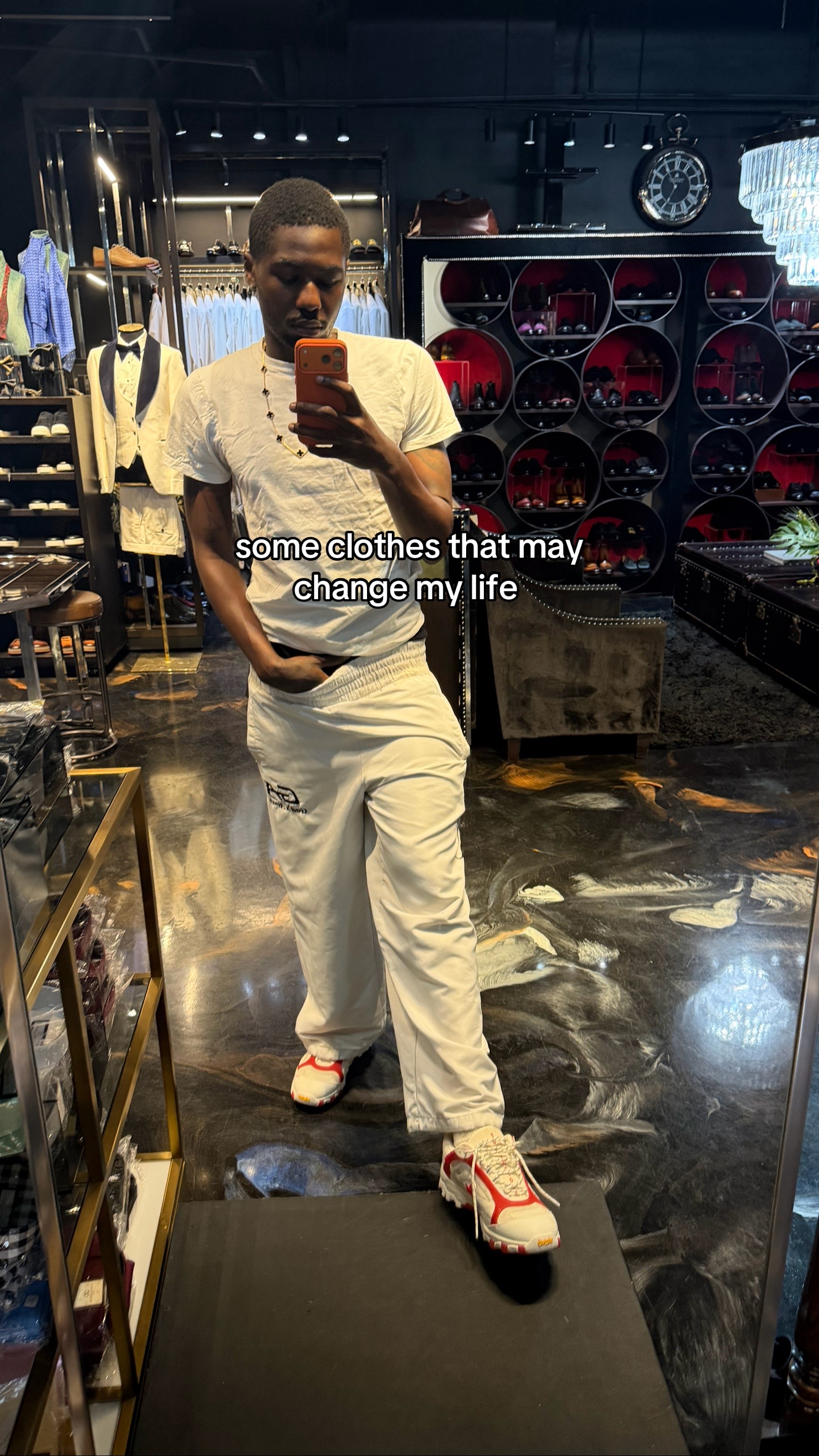 @Goüges