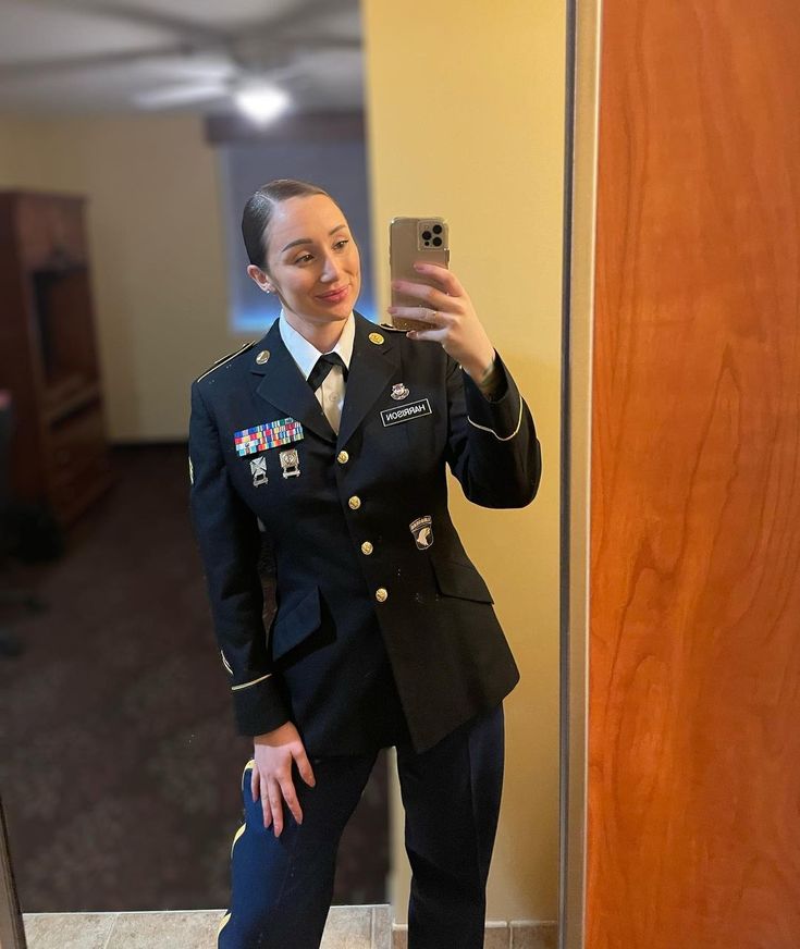 @SGT. SOFIA HARRISON _GOLD