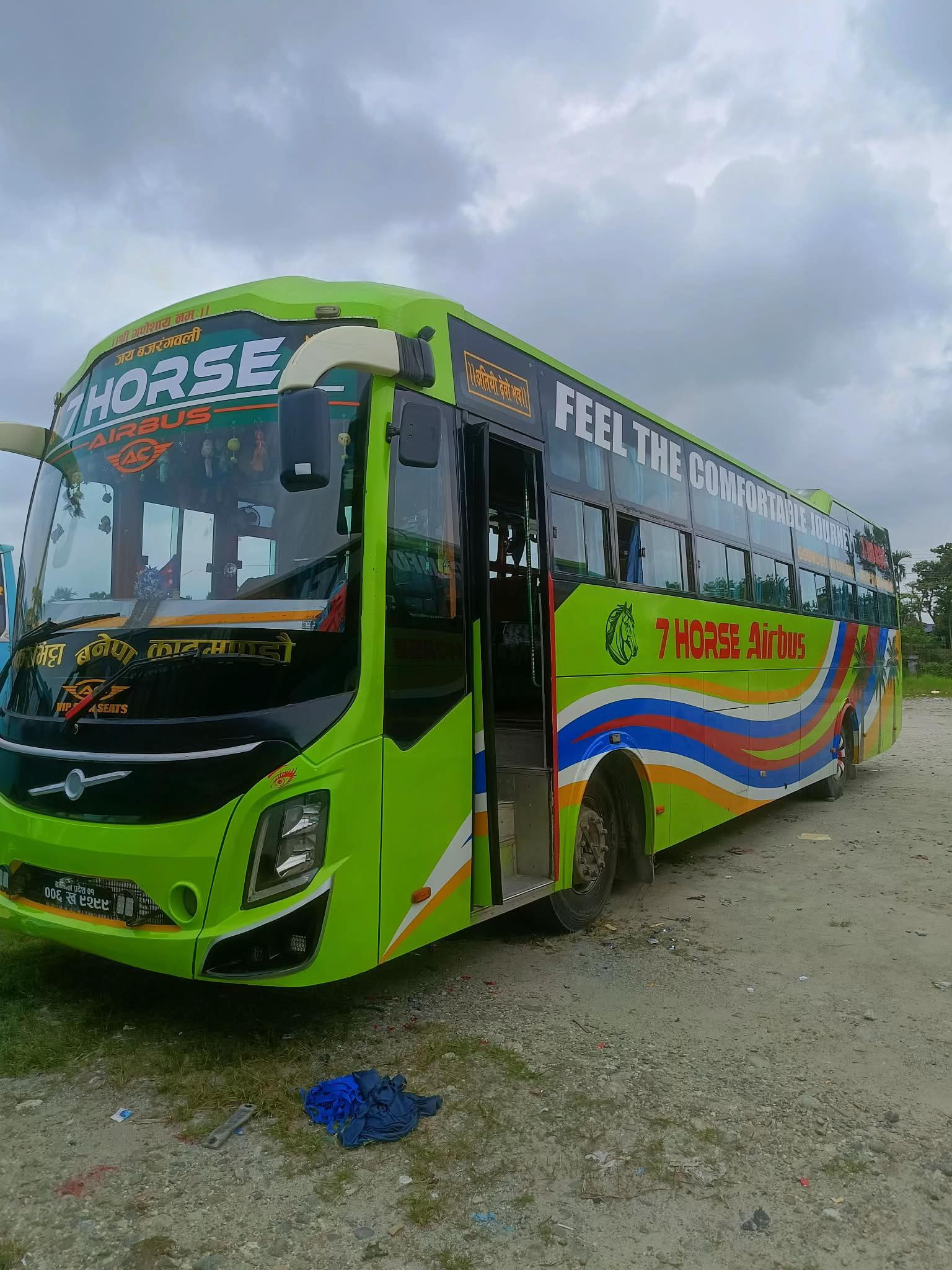 @Deluxe Bus Of Nepal🇳🇵🇳🇵