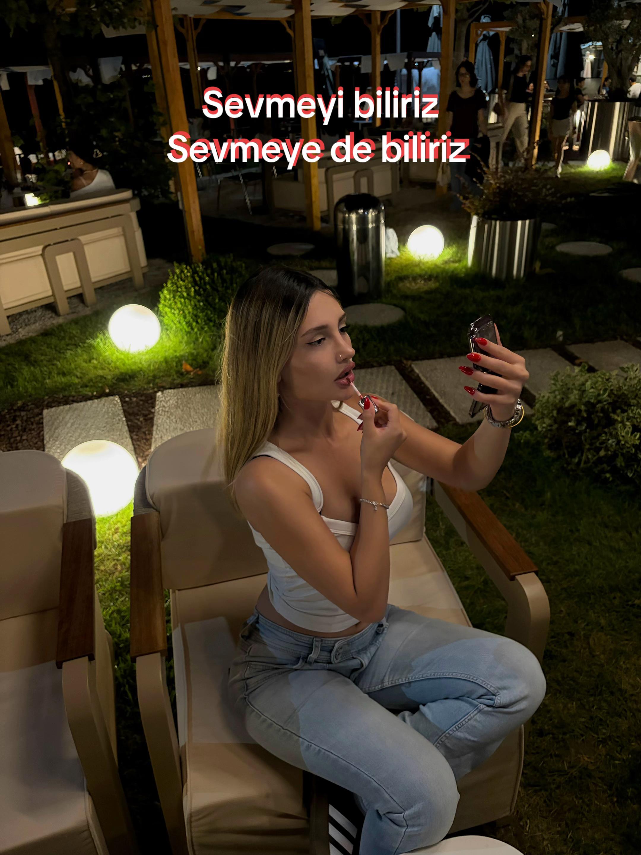 @nazliaslan_
