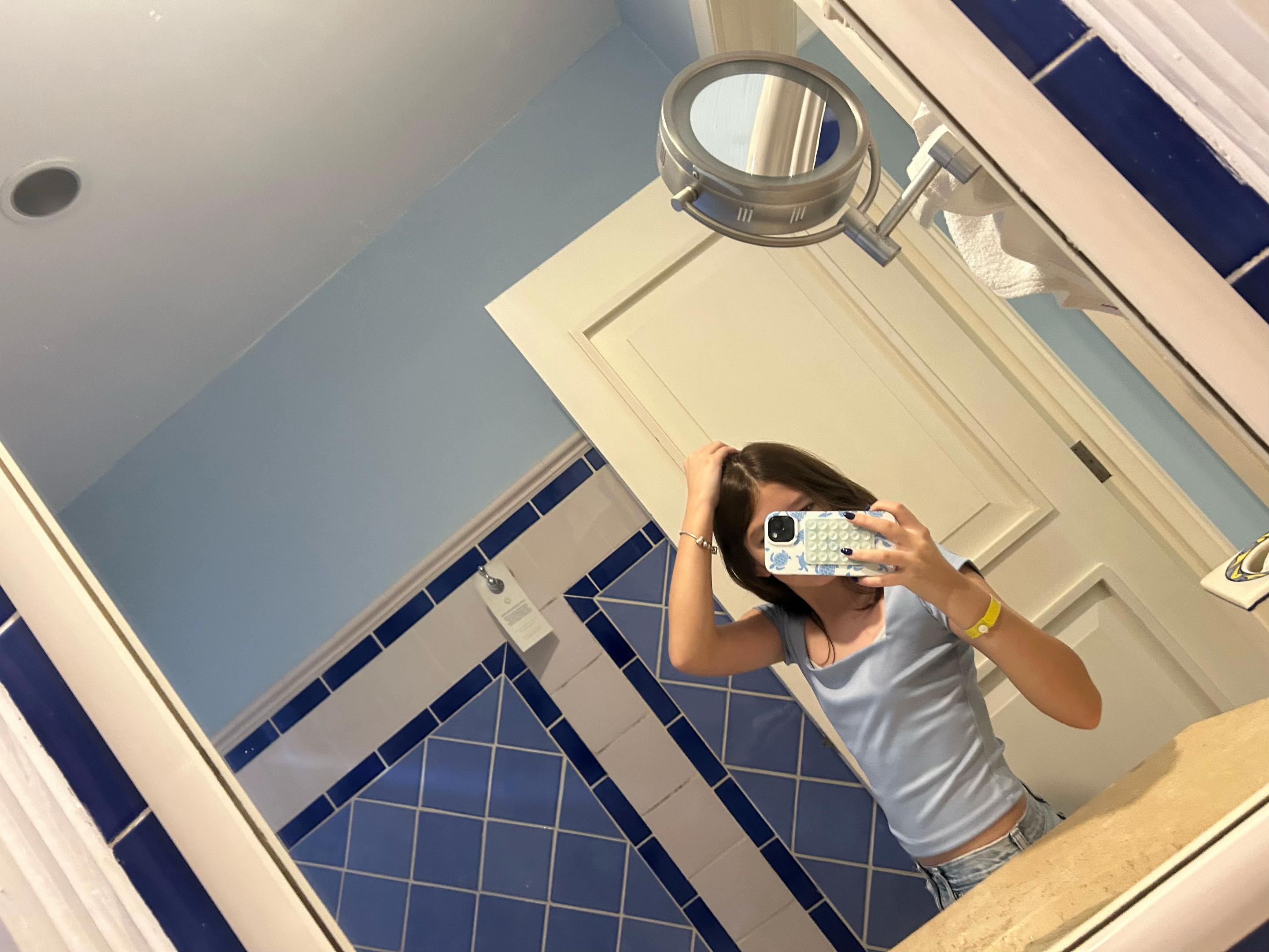 @makynita1206