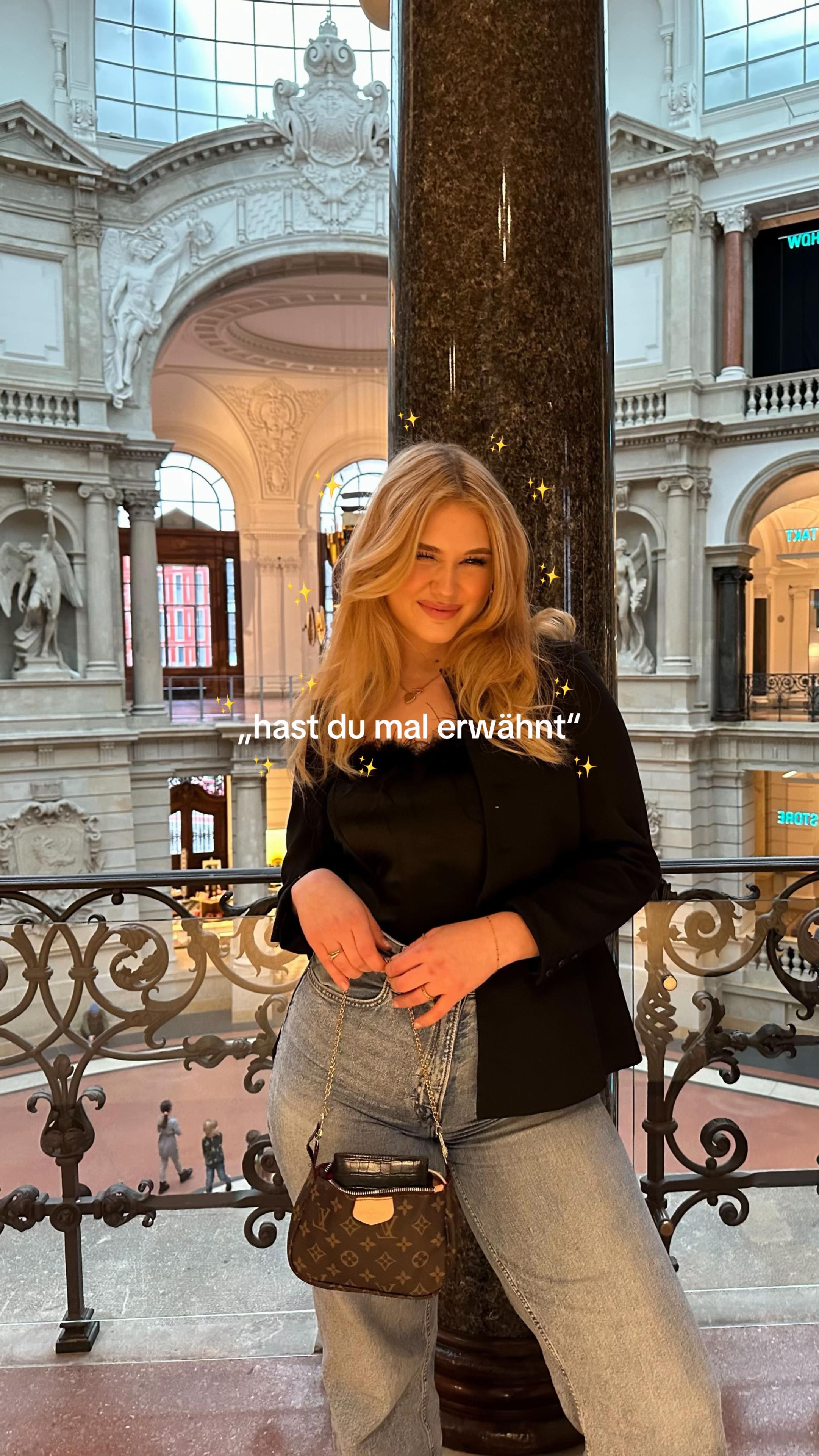 @𝒮𝑜𝓅𝒽𝒾𝒶
