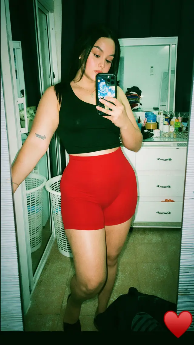 @𝓢𝓪𝓲𝓭𝔂 𝓟𝓮̀𝓻𝓮𝔃 &hearts;️👸🏻