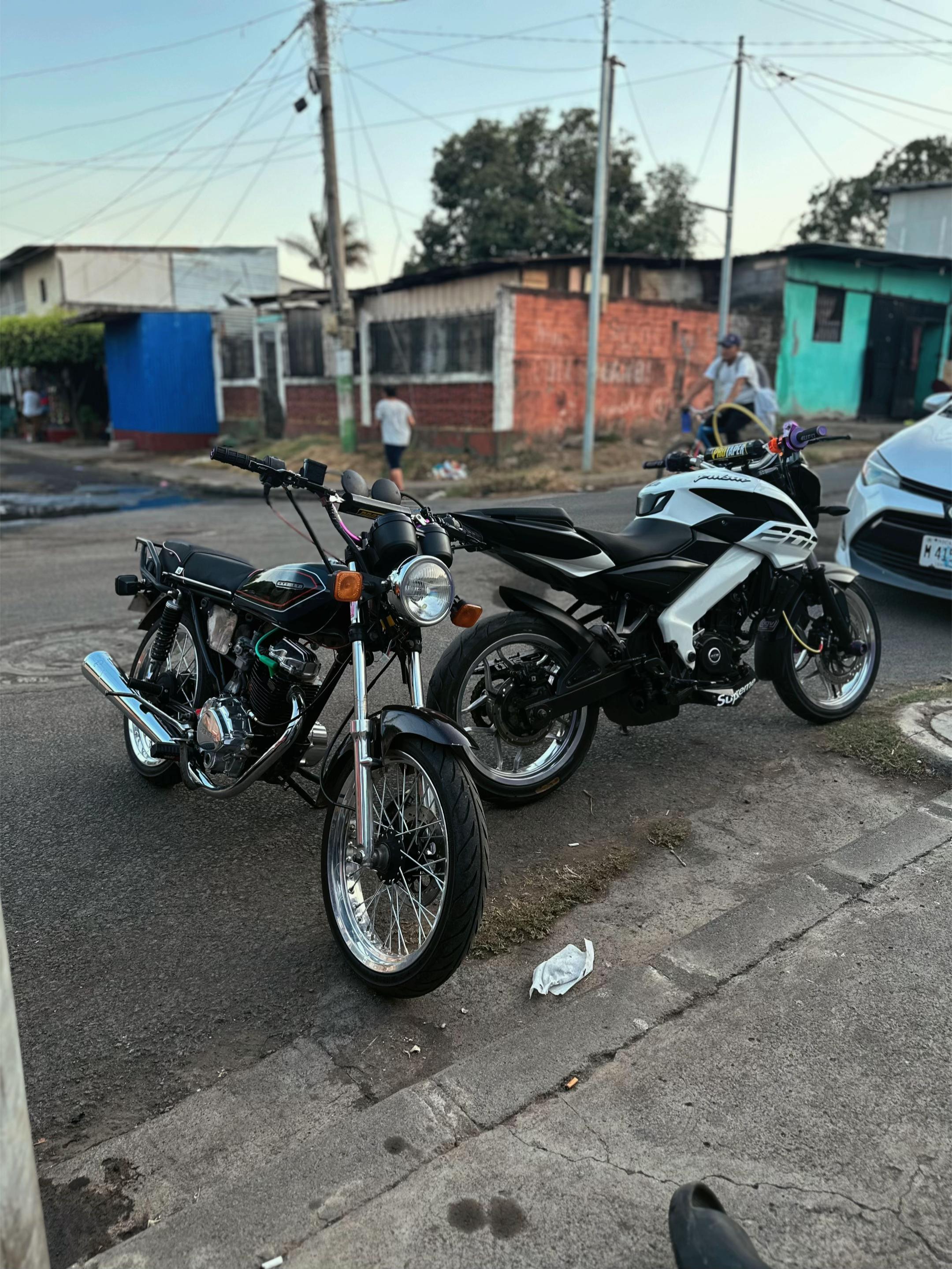 @L U I S ⋆