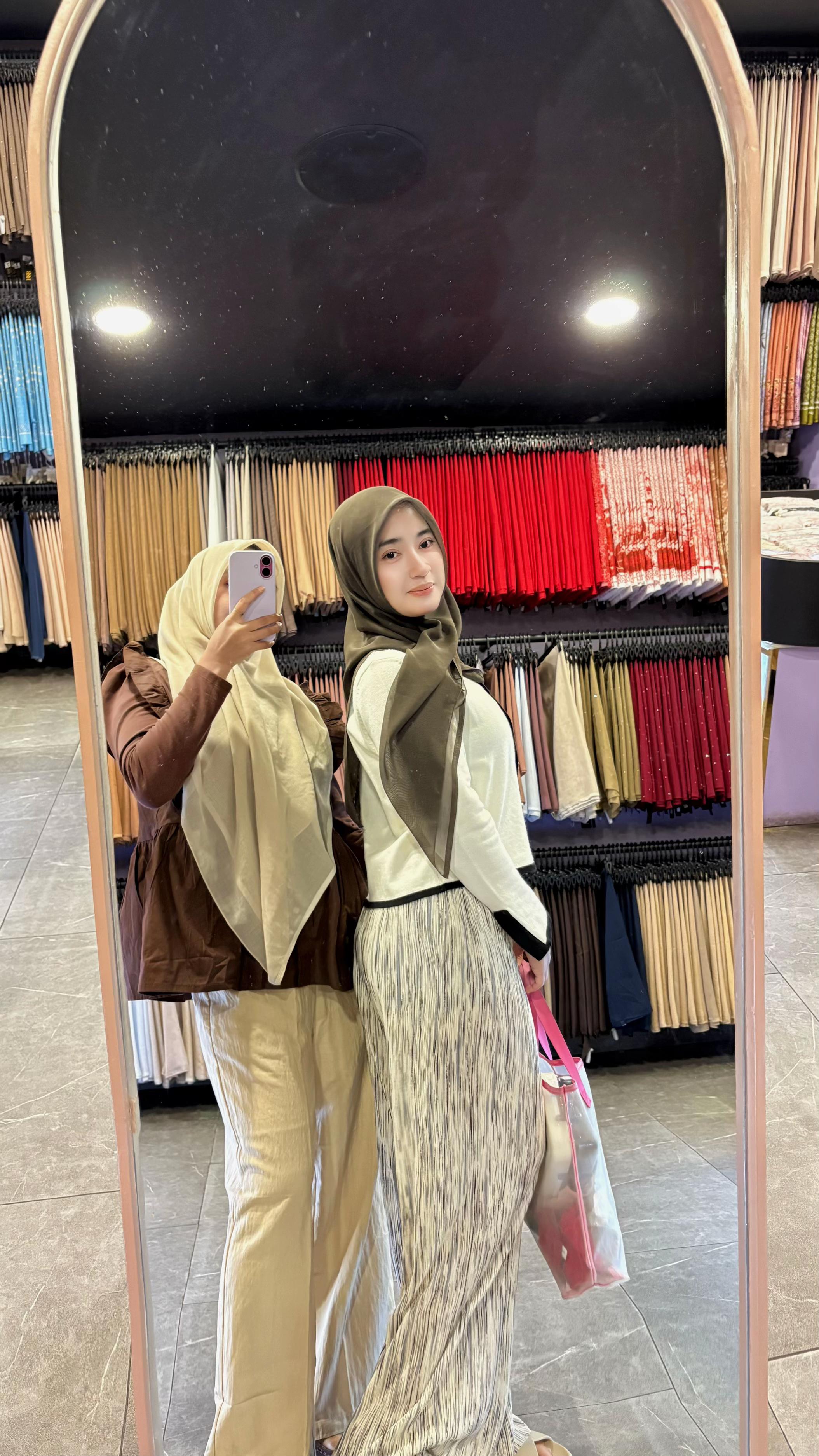 @yasmeen 🪻