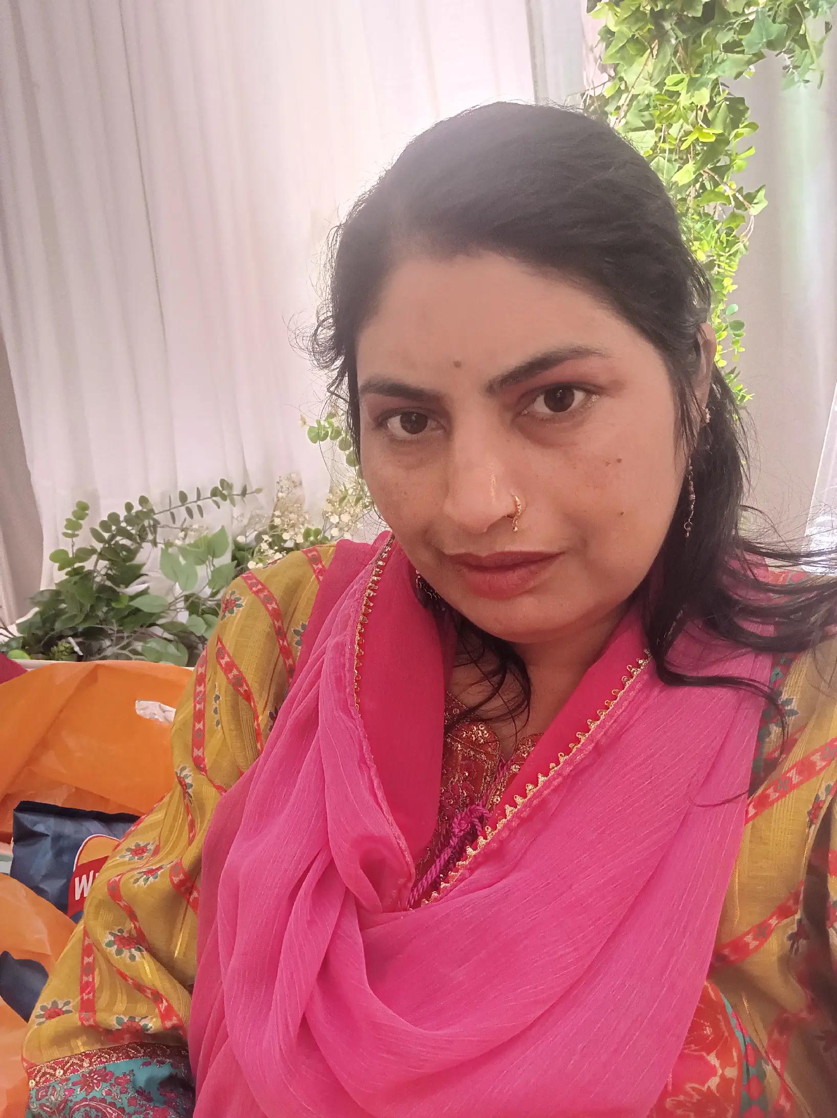 @Khalida Parveen