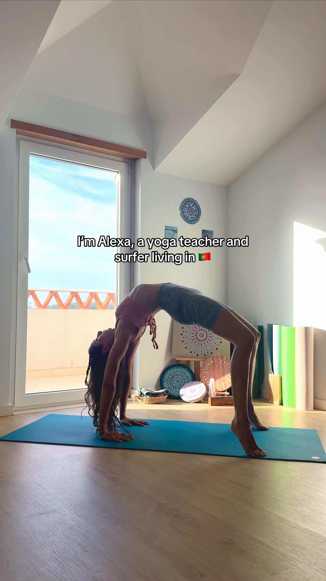 @Alexa | Yoga teacher