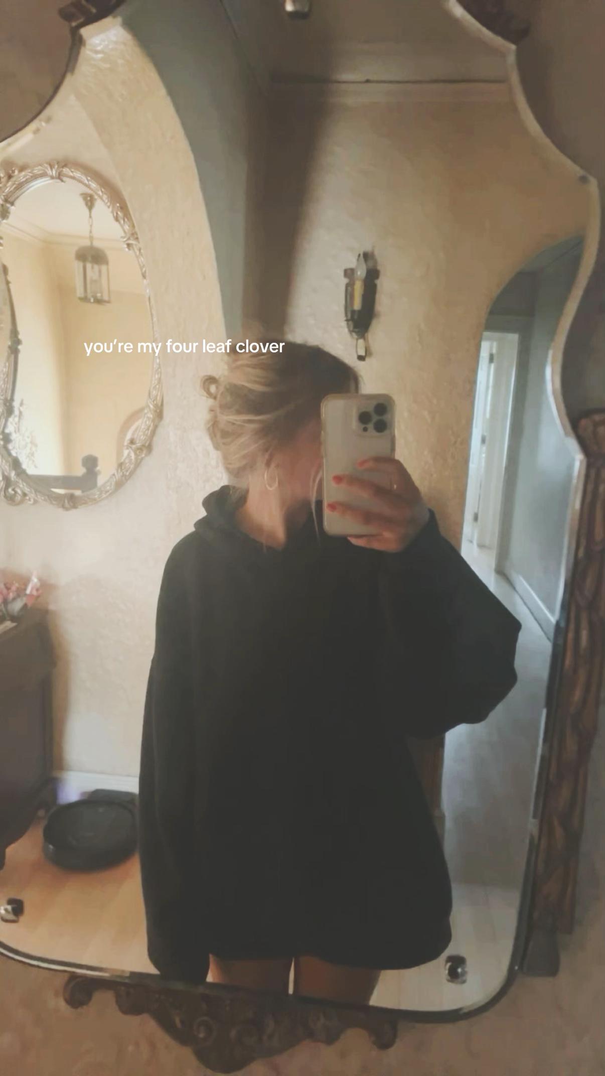 @⃟