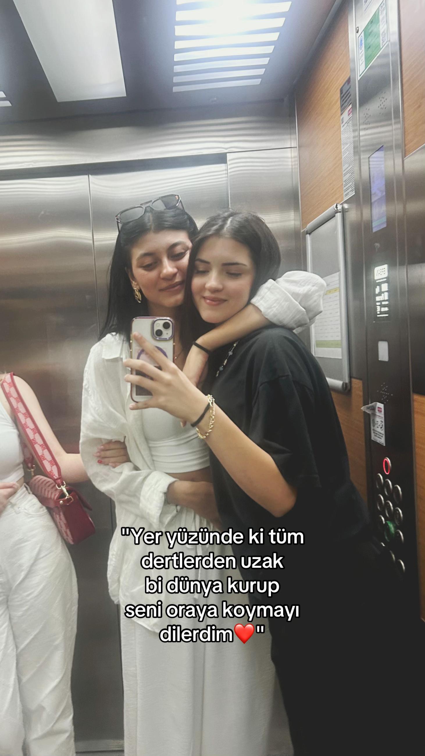 @Azo