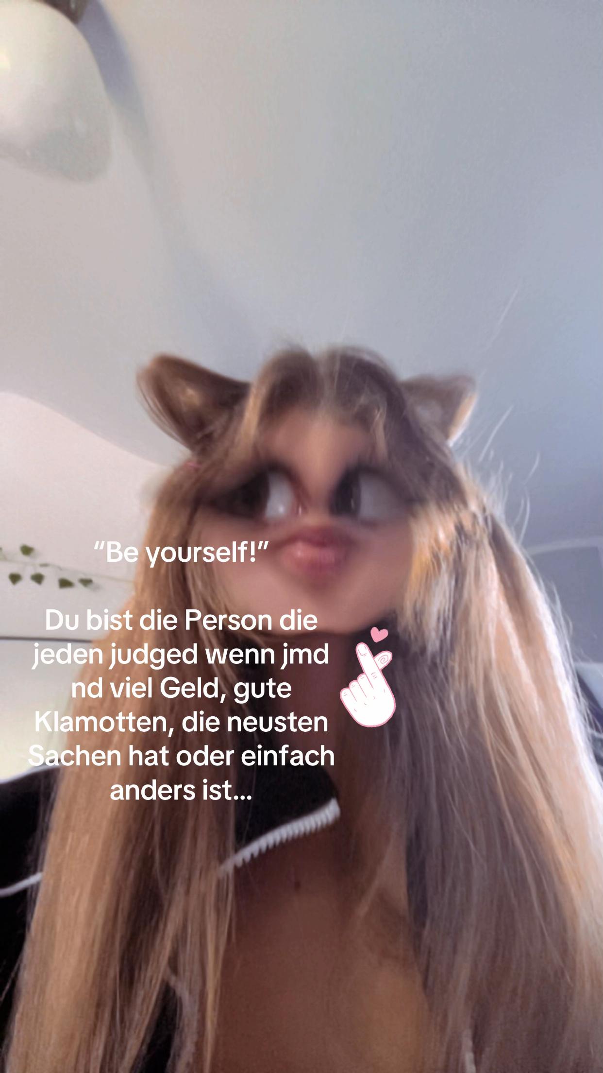 @𑣲⋆ꜰ.