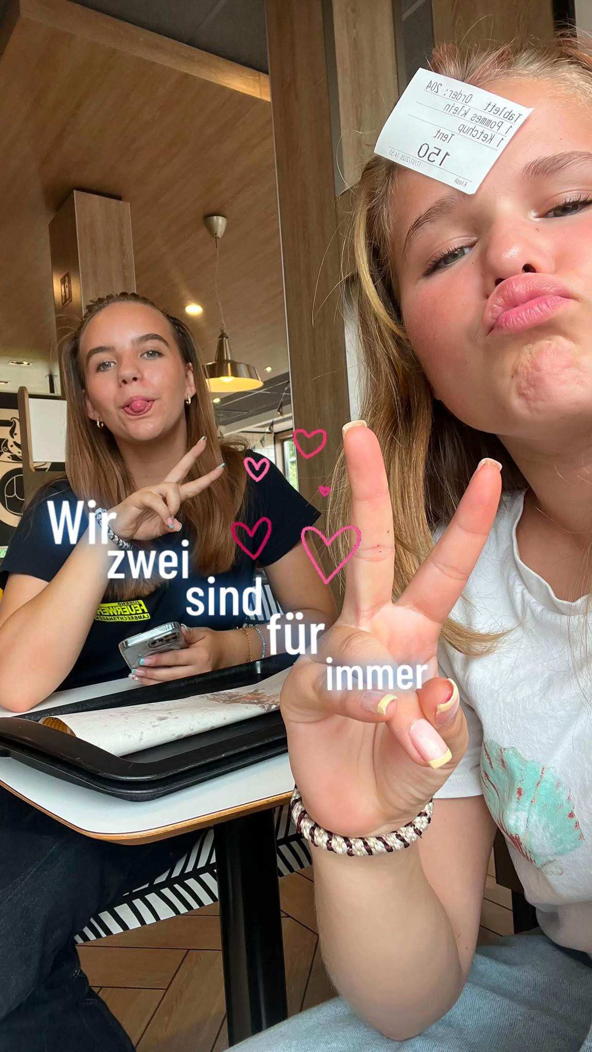 @lilly_rstk