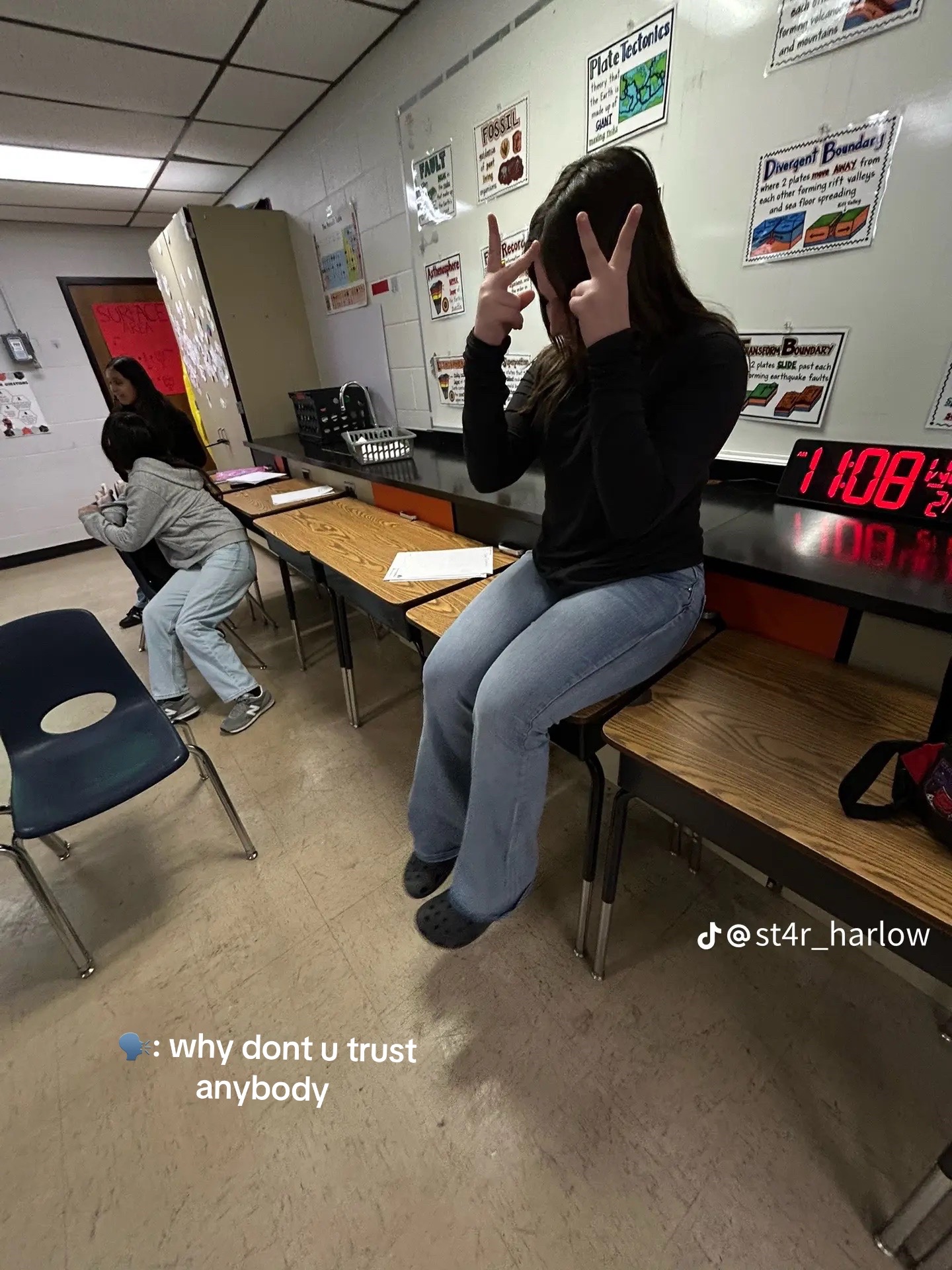 @Secret😮&zwj;💨