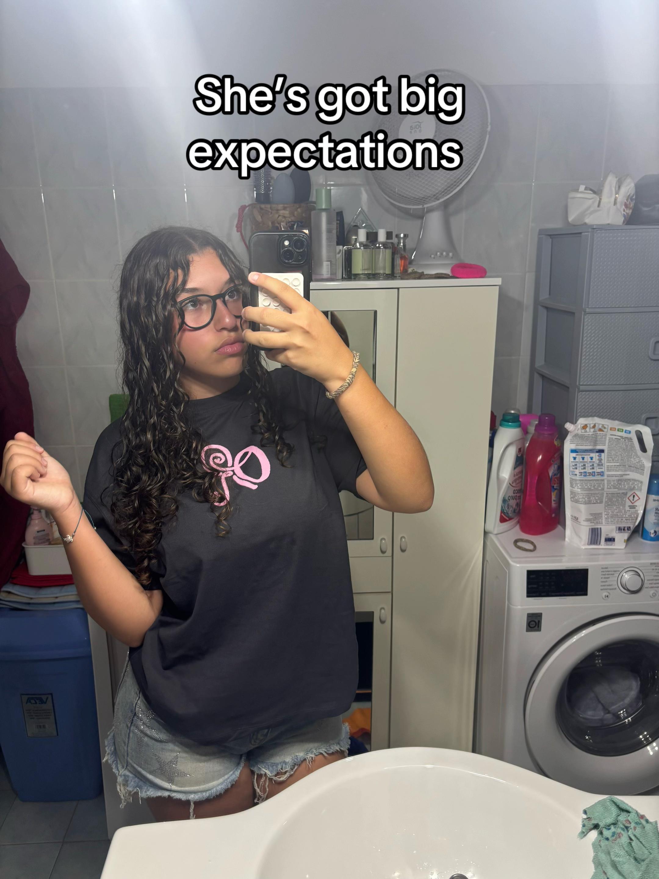 @𝓜