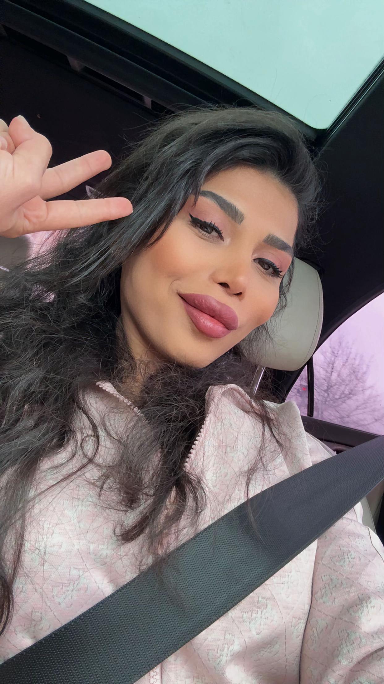 @Zeyna