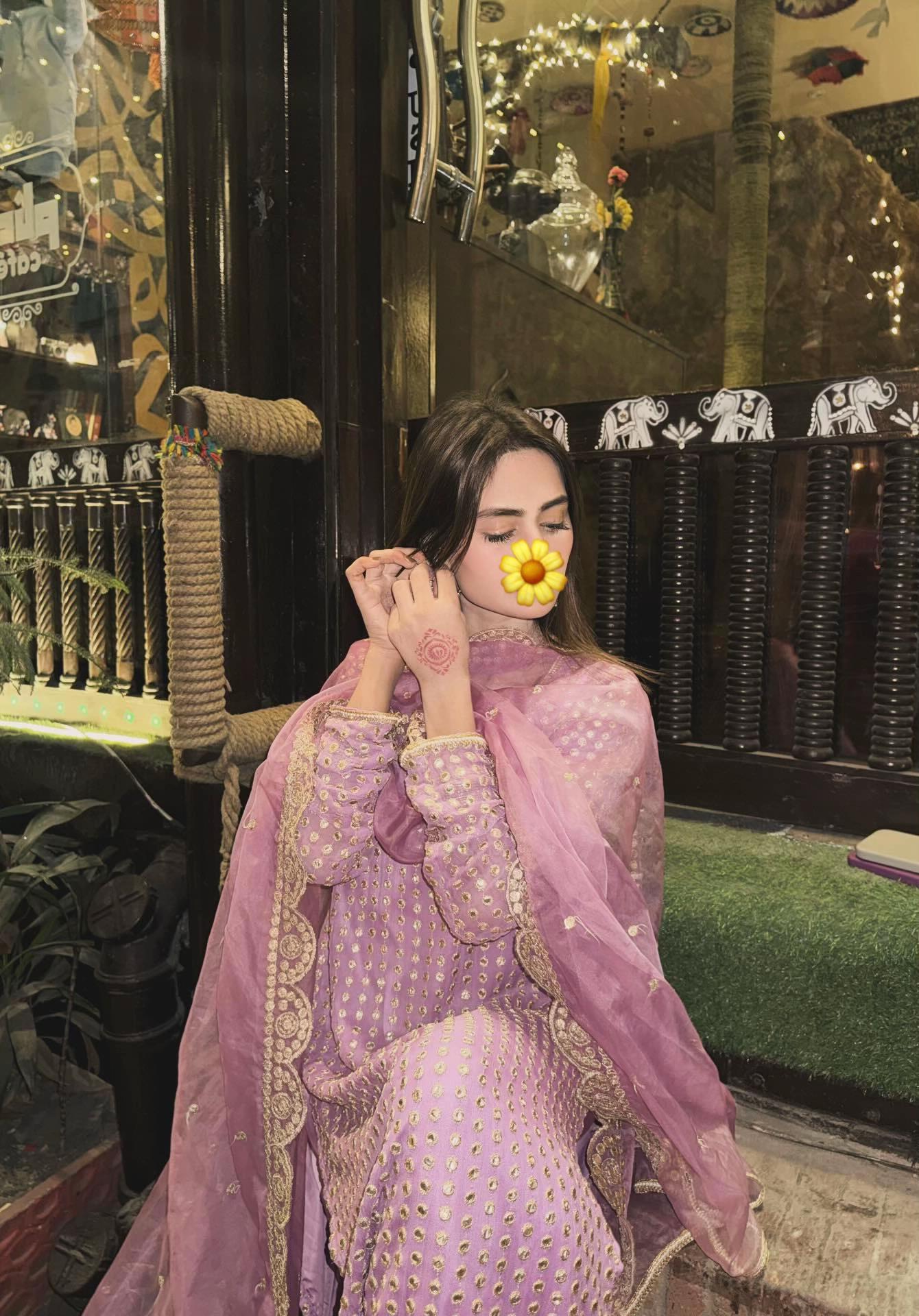 @🦋 ＥＳＨＡＬ 🧚&zwj;♀️