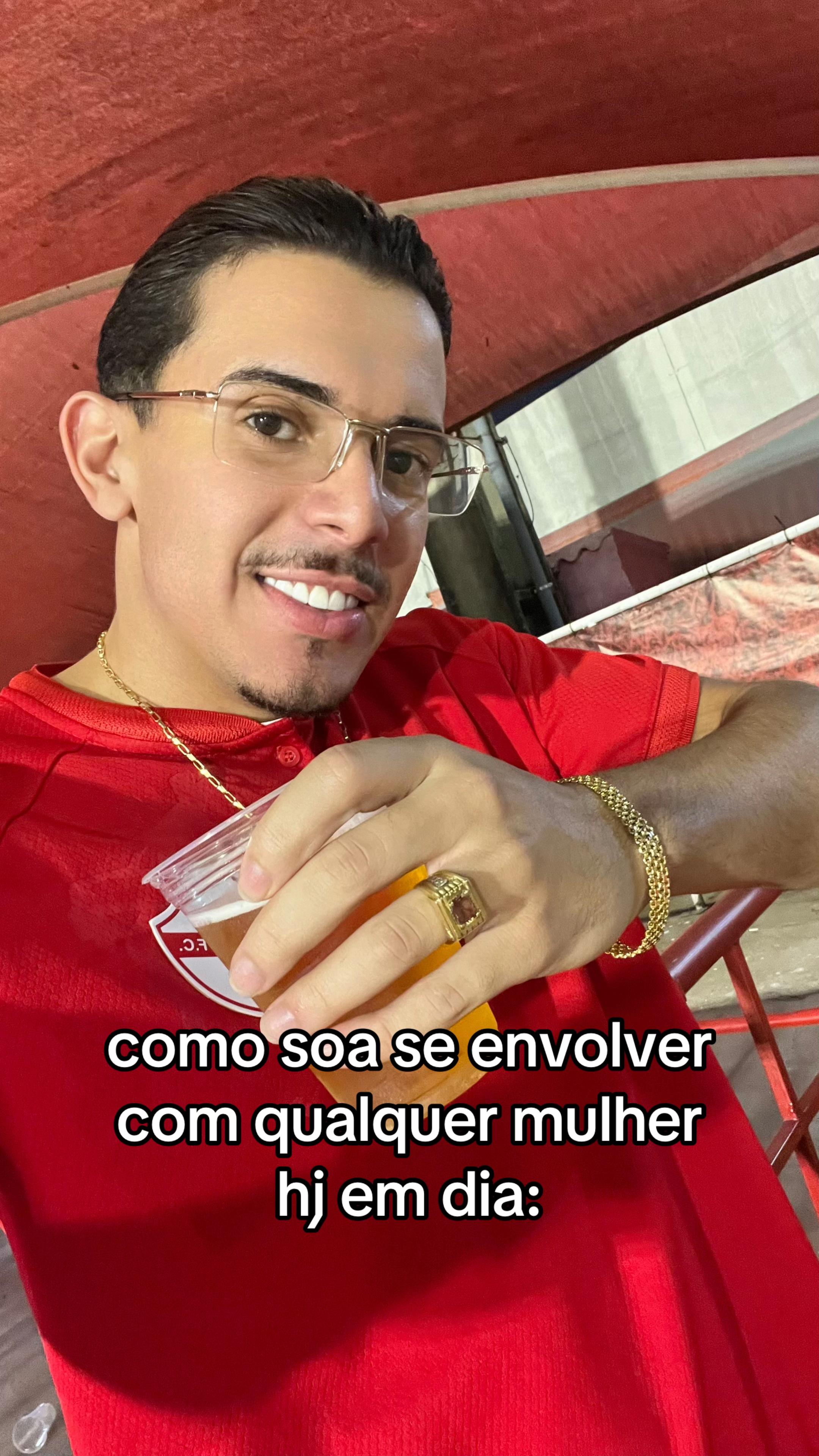 @Demmouraa
