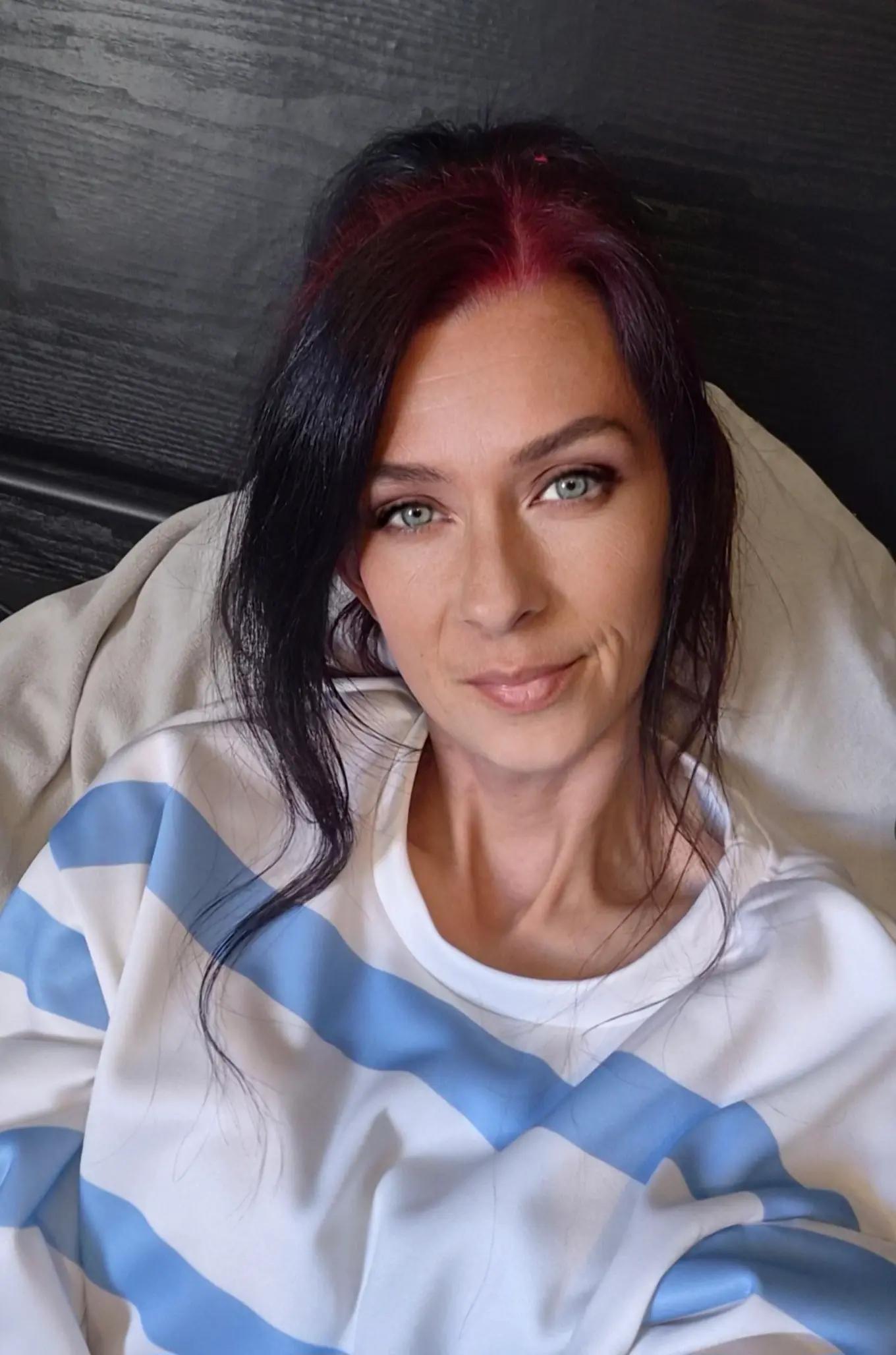 @kirstylou01