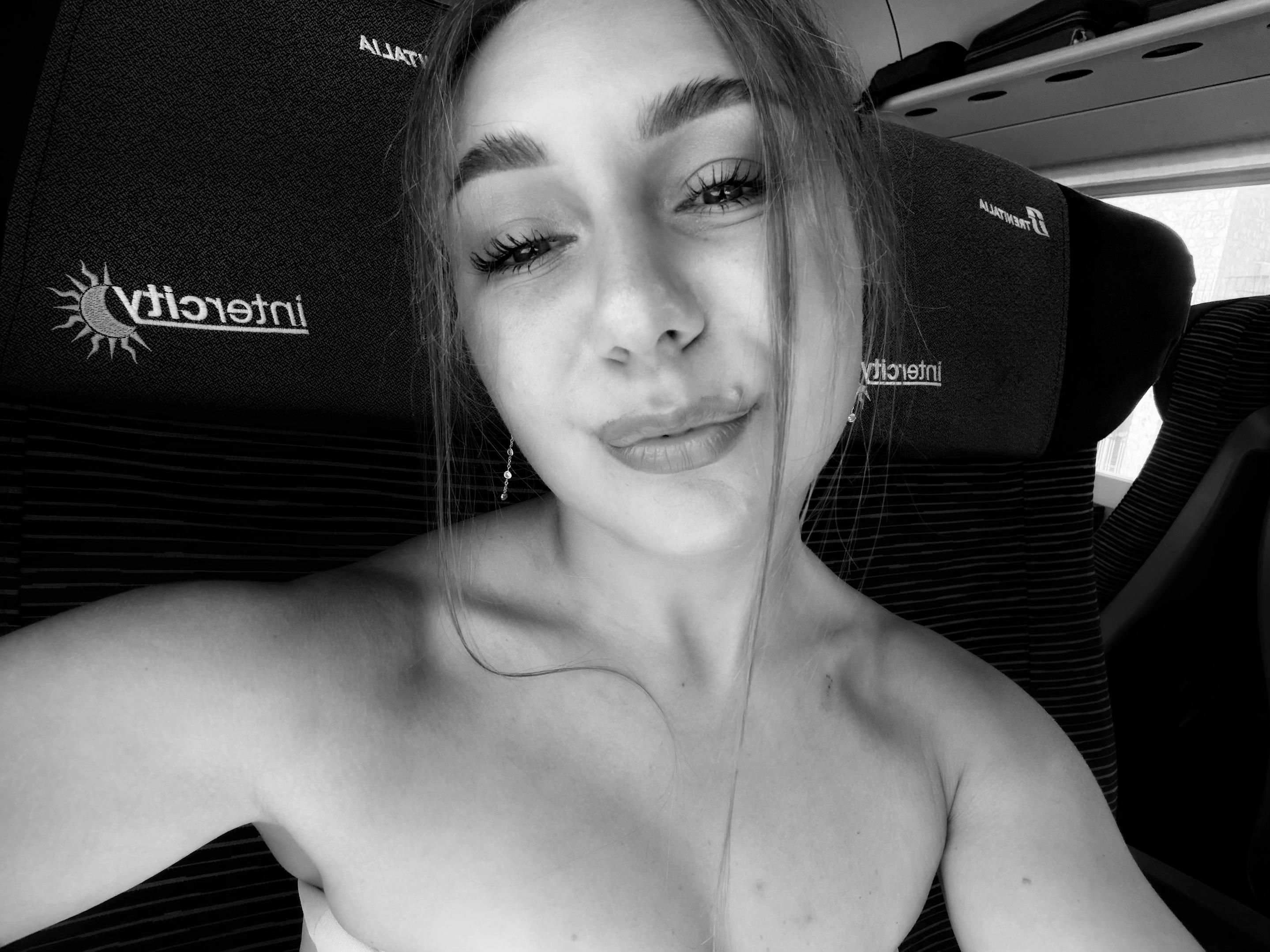 @_al.y.on.a