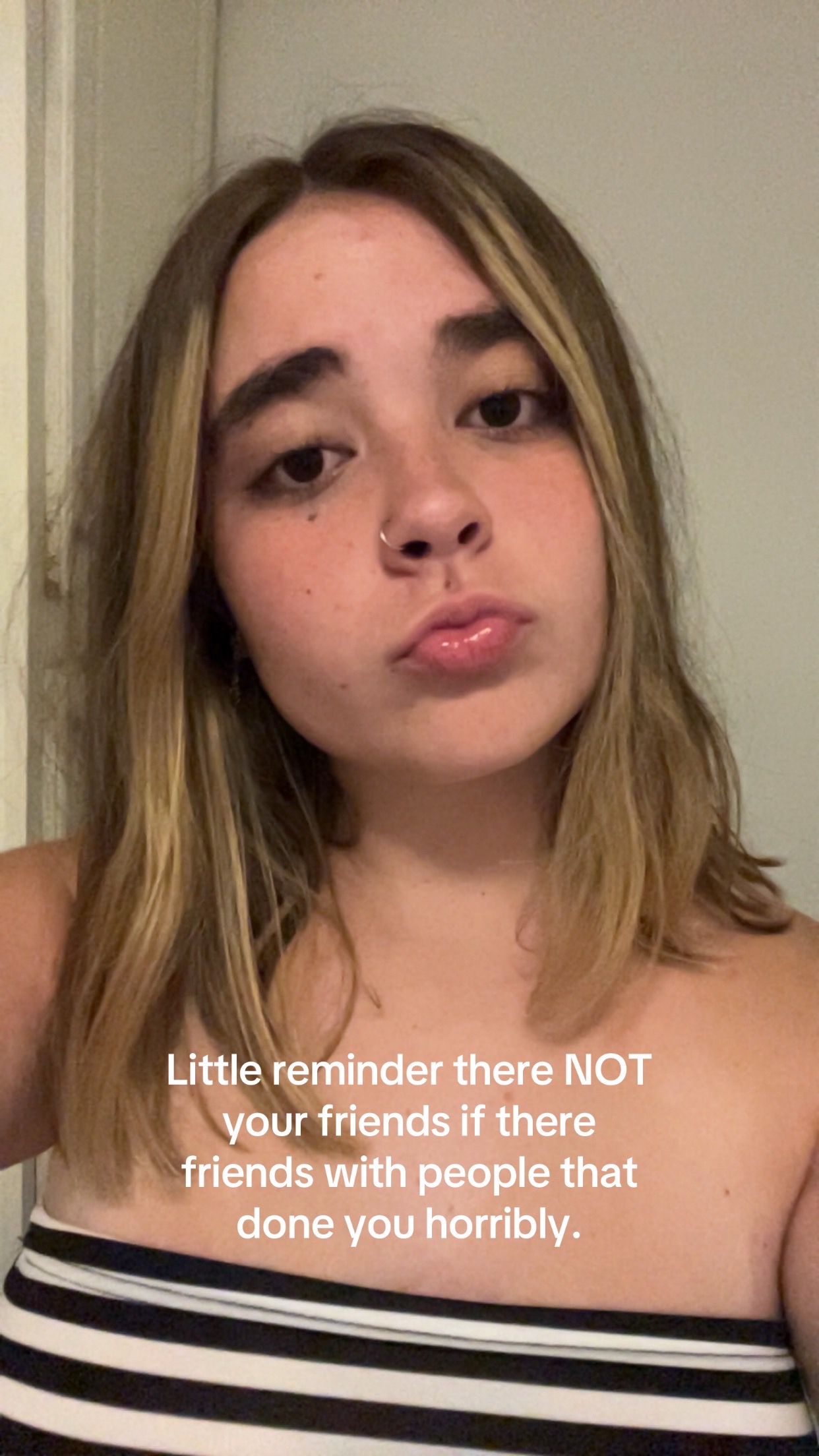 @👻