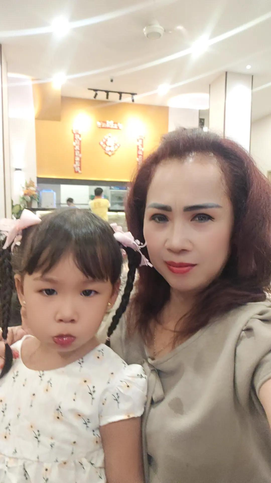 @elisashu665