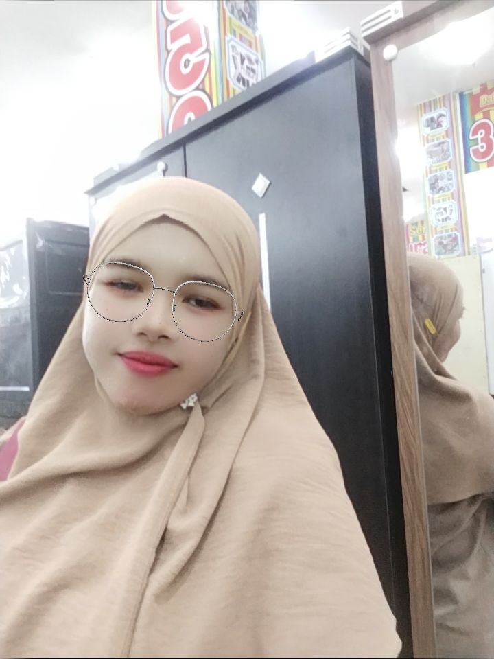 @arinaputri8146