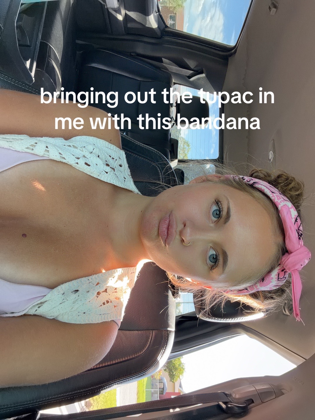 @petite.hippie