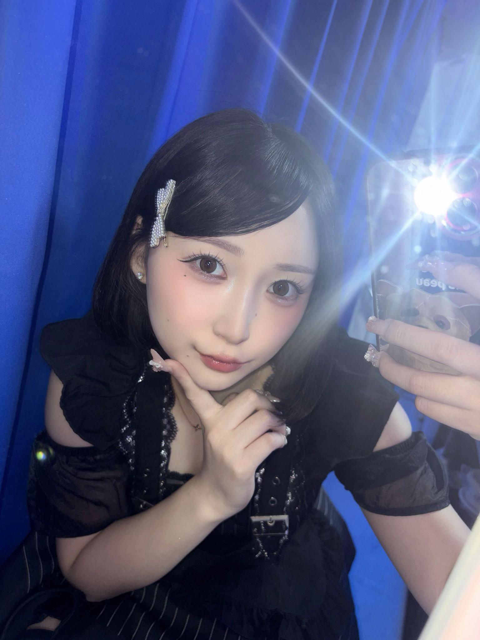@๐๐จ๐๐ฅ๐ฅ๐ใใใจใซใ