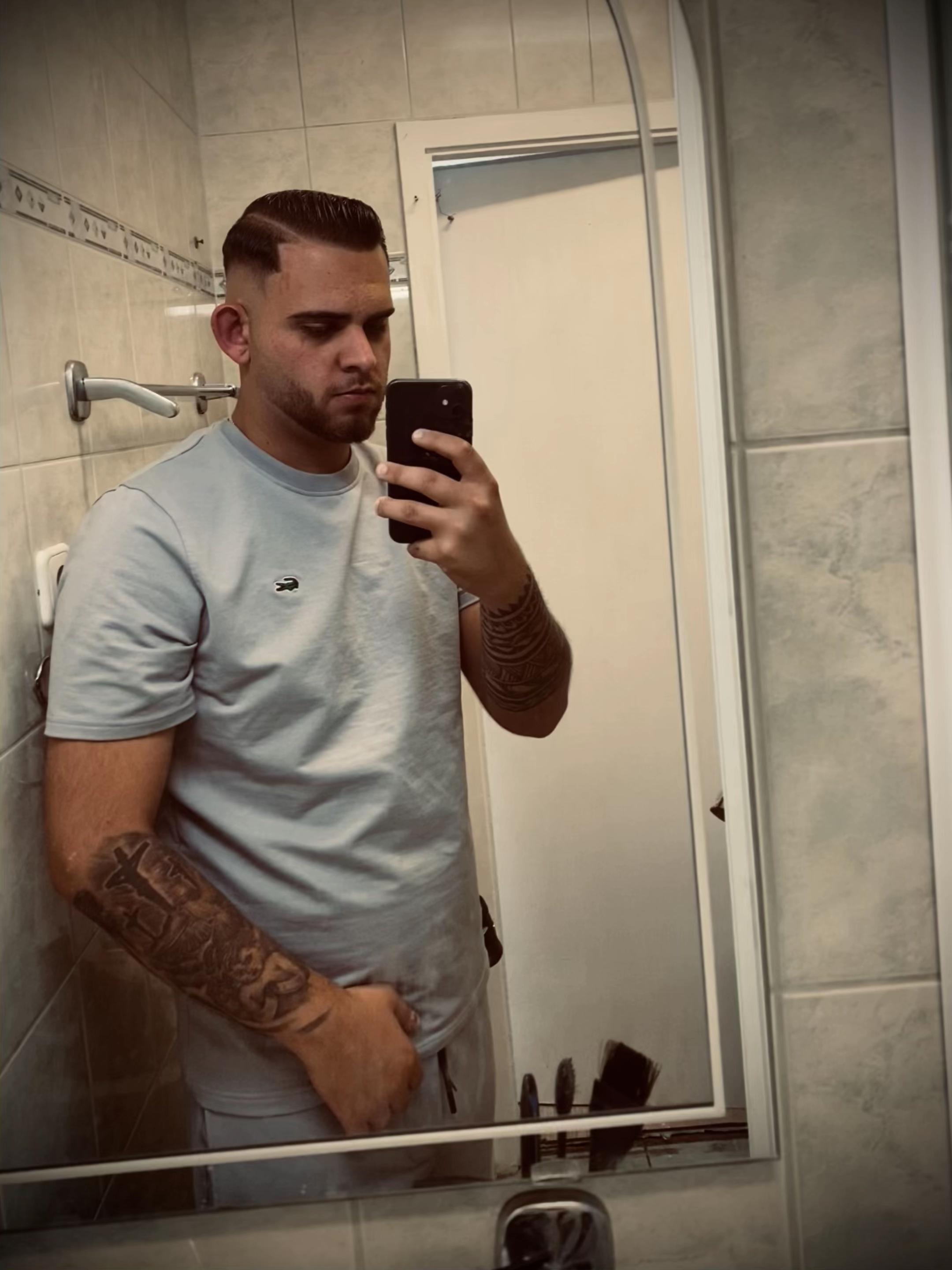 @_ АдриаН_🙂&zwj;&harr;️