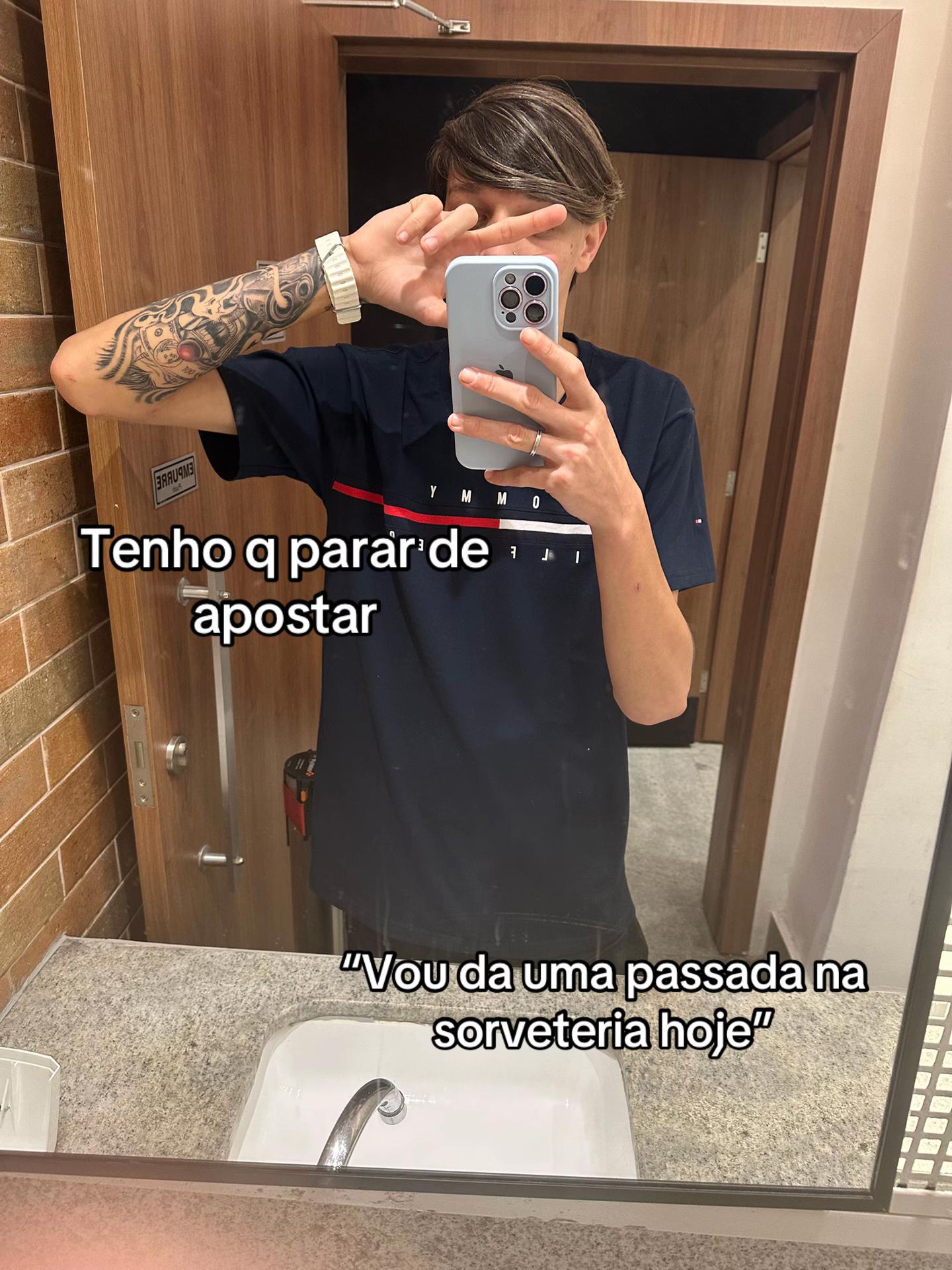@oi sou eu, o alex🔝😇