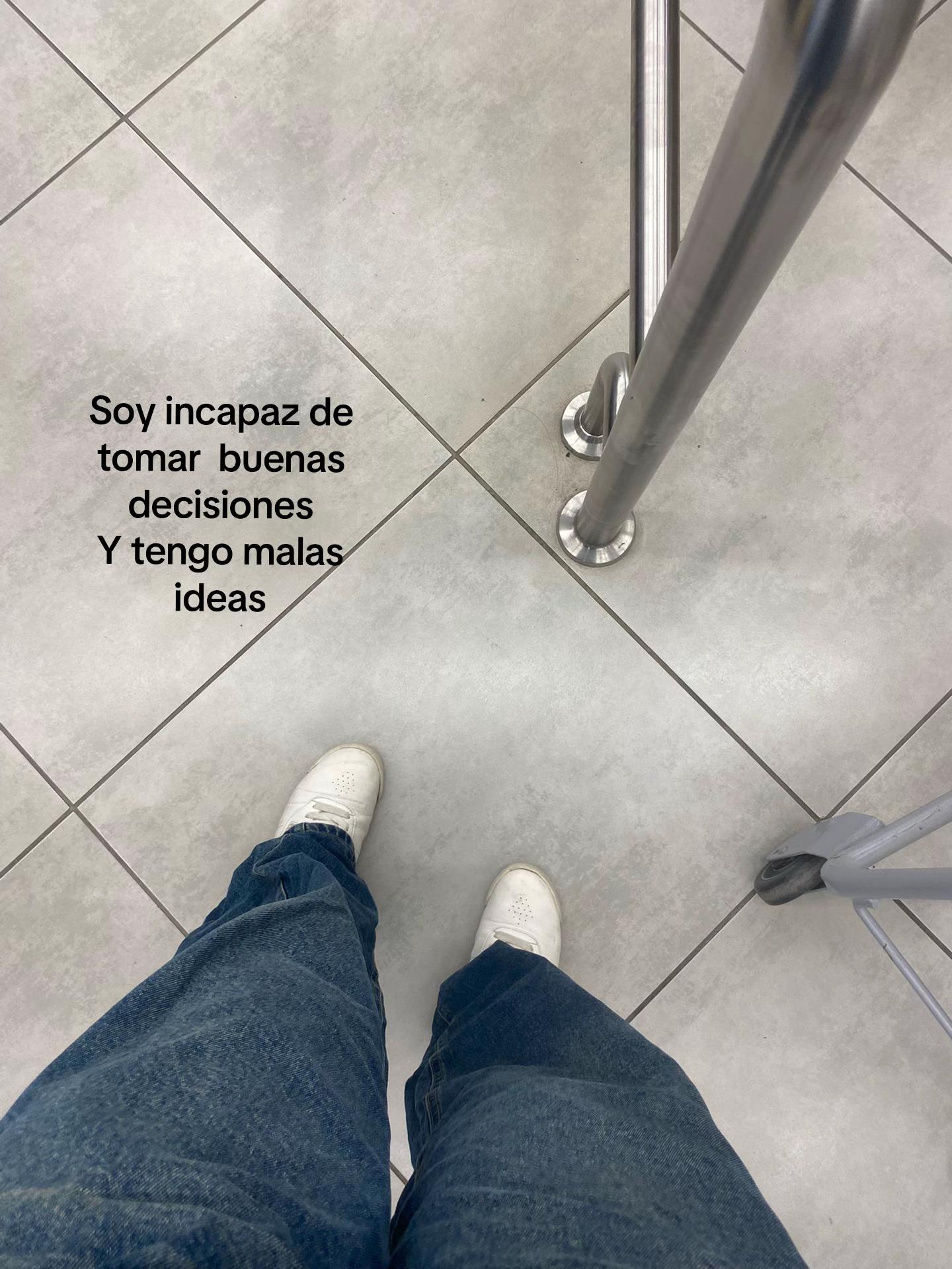 @️