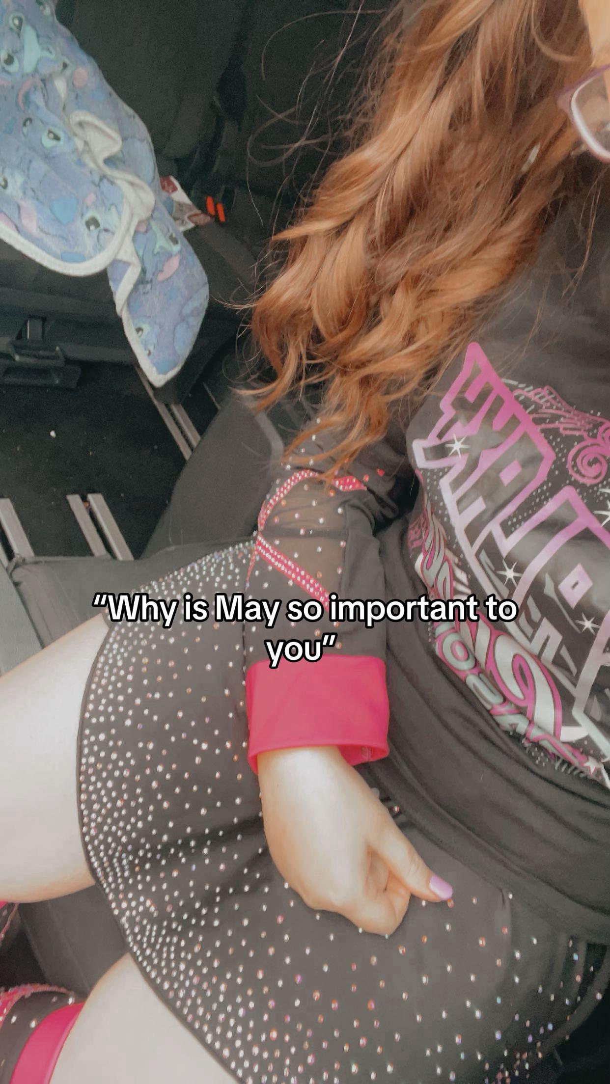 @holly