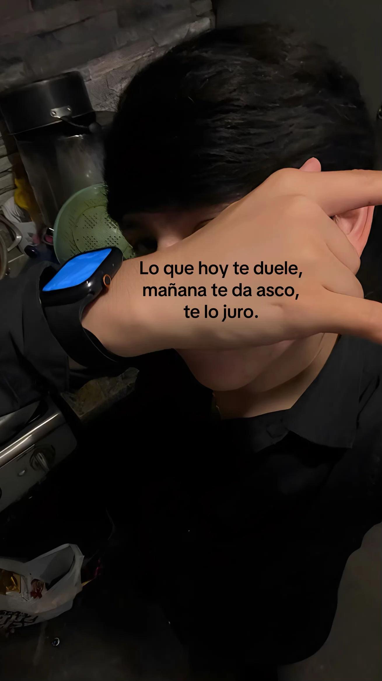 @⃟